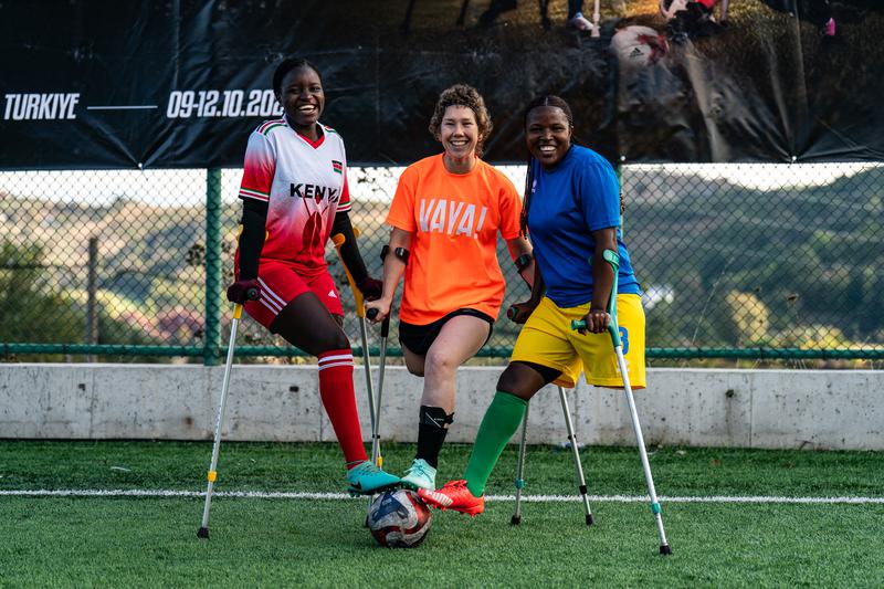 Suzan Beers (centre) photographed at the EAFF Women's Football Camp in Yalova, Türkiye