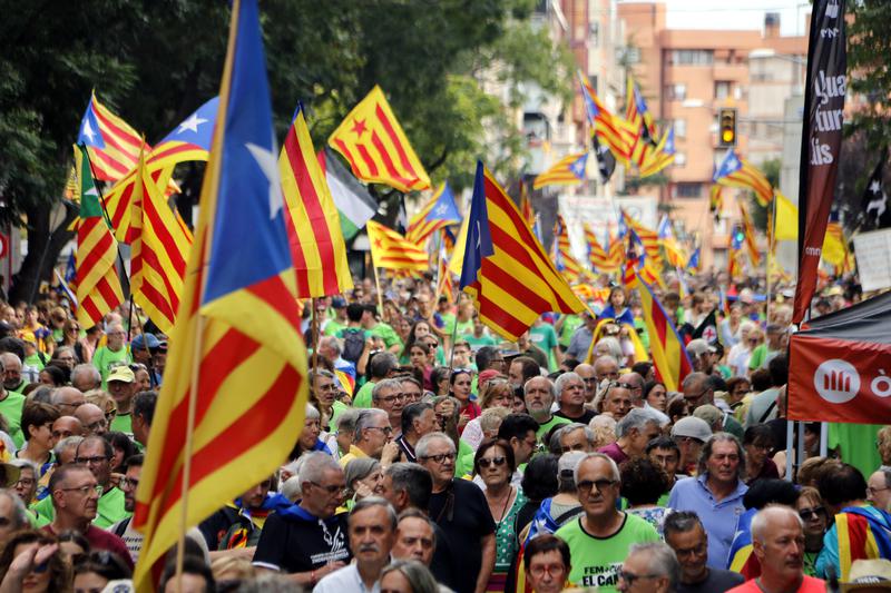 De més de la meitat a menys d’un terç: l’opció independentista es desinfla entre els joves en poc més d’una dècada
