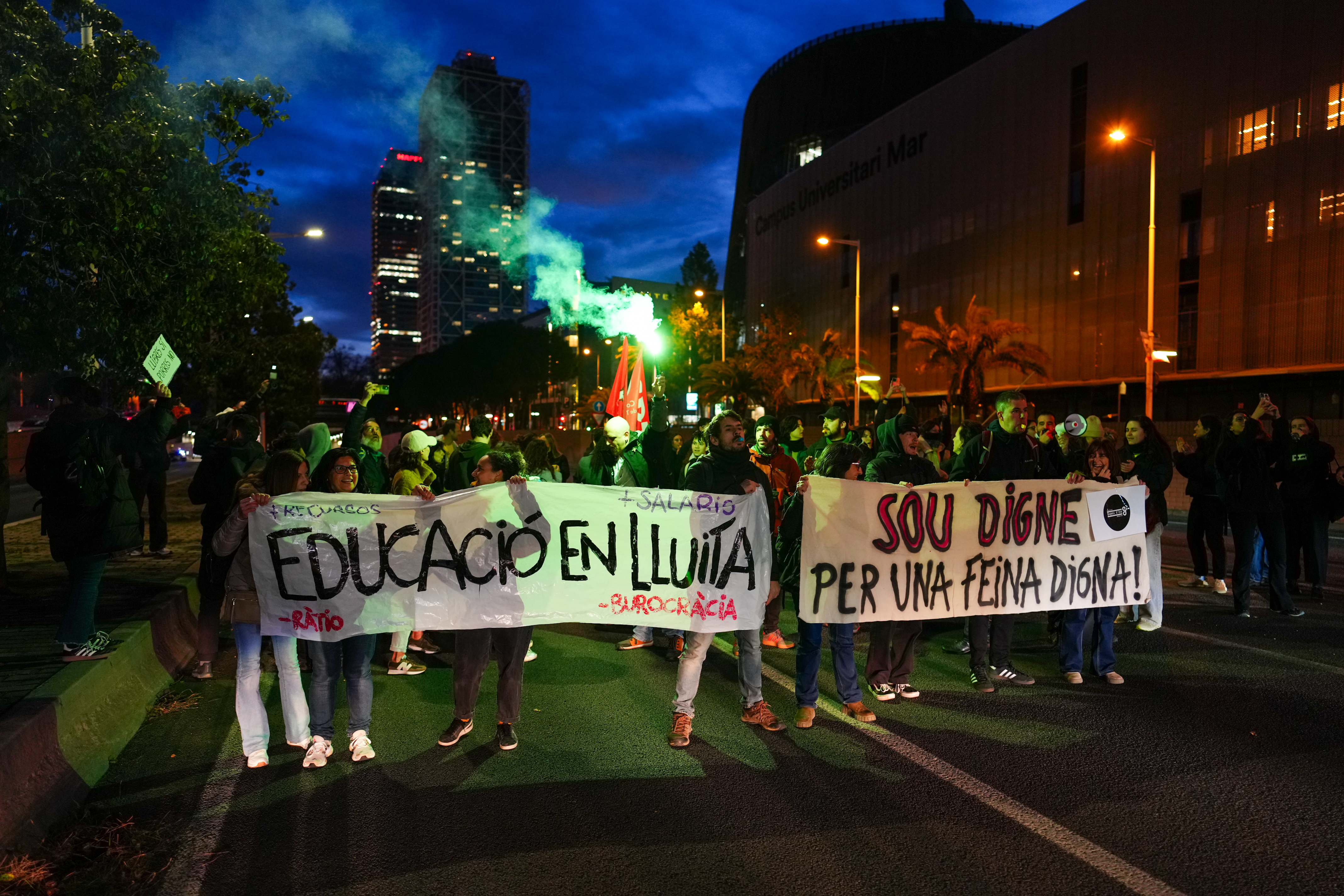 Protesters block Ronda Litoral in Barcelona