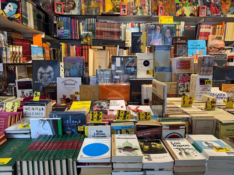 A second-hand book stall
