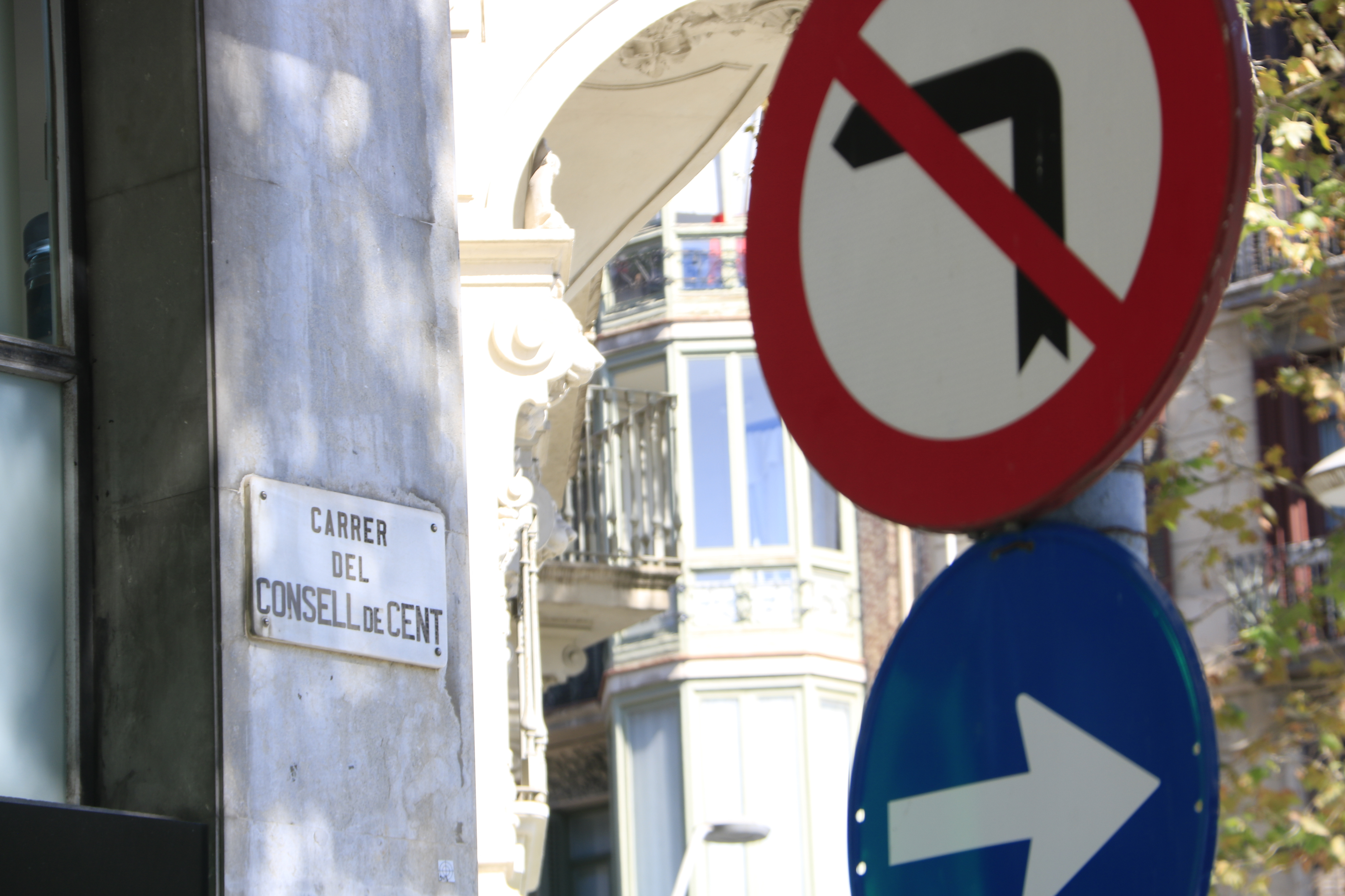 Consell de Cent Street plaque