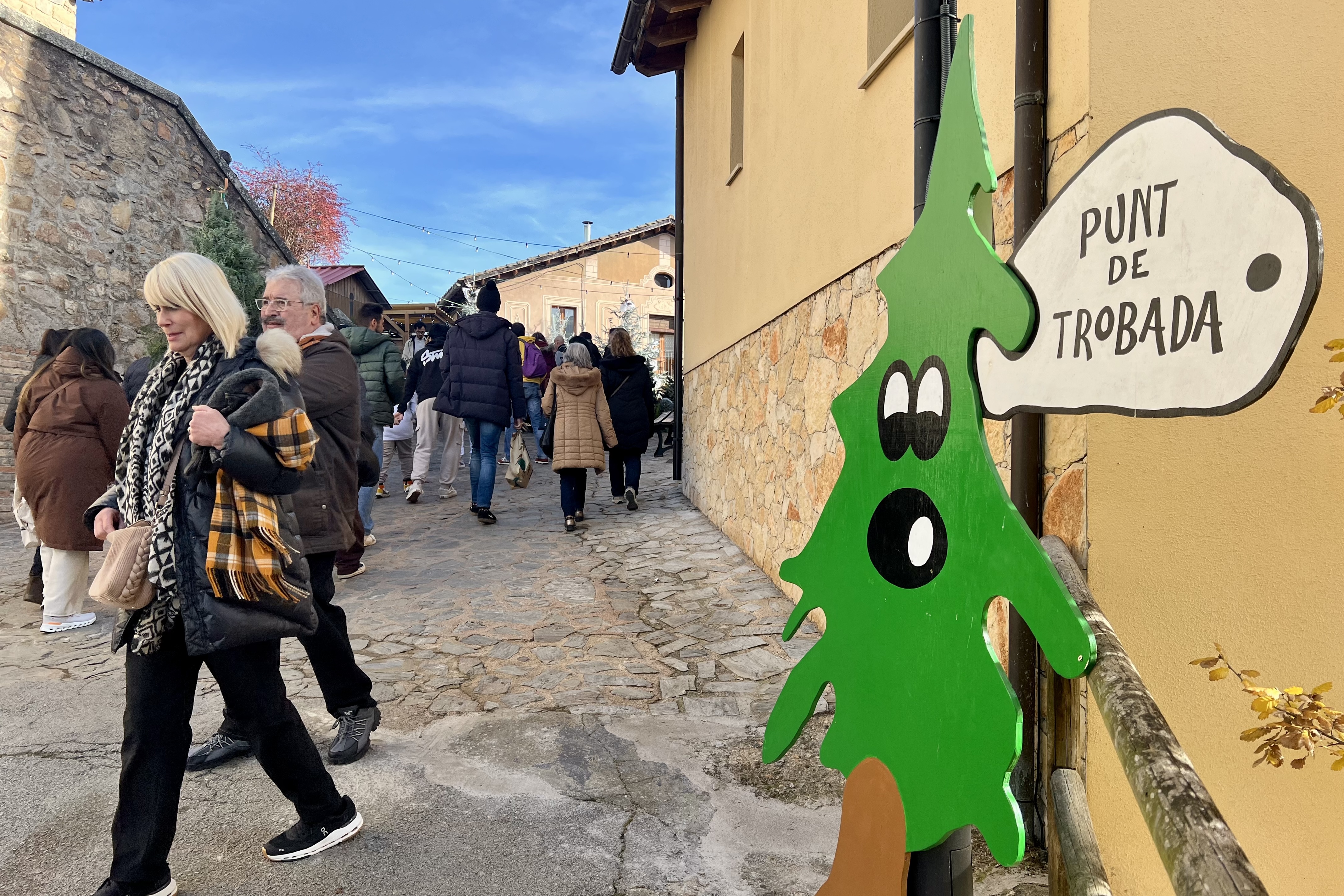 Espinelves Christmas tree fair