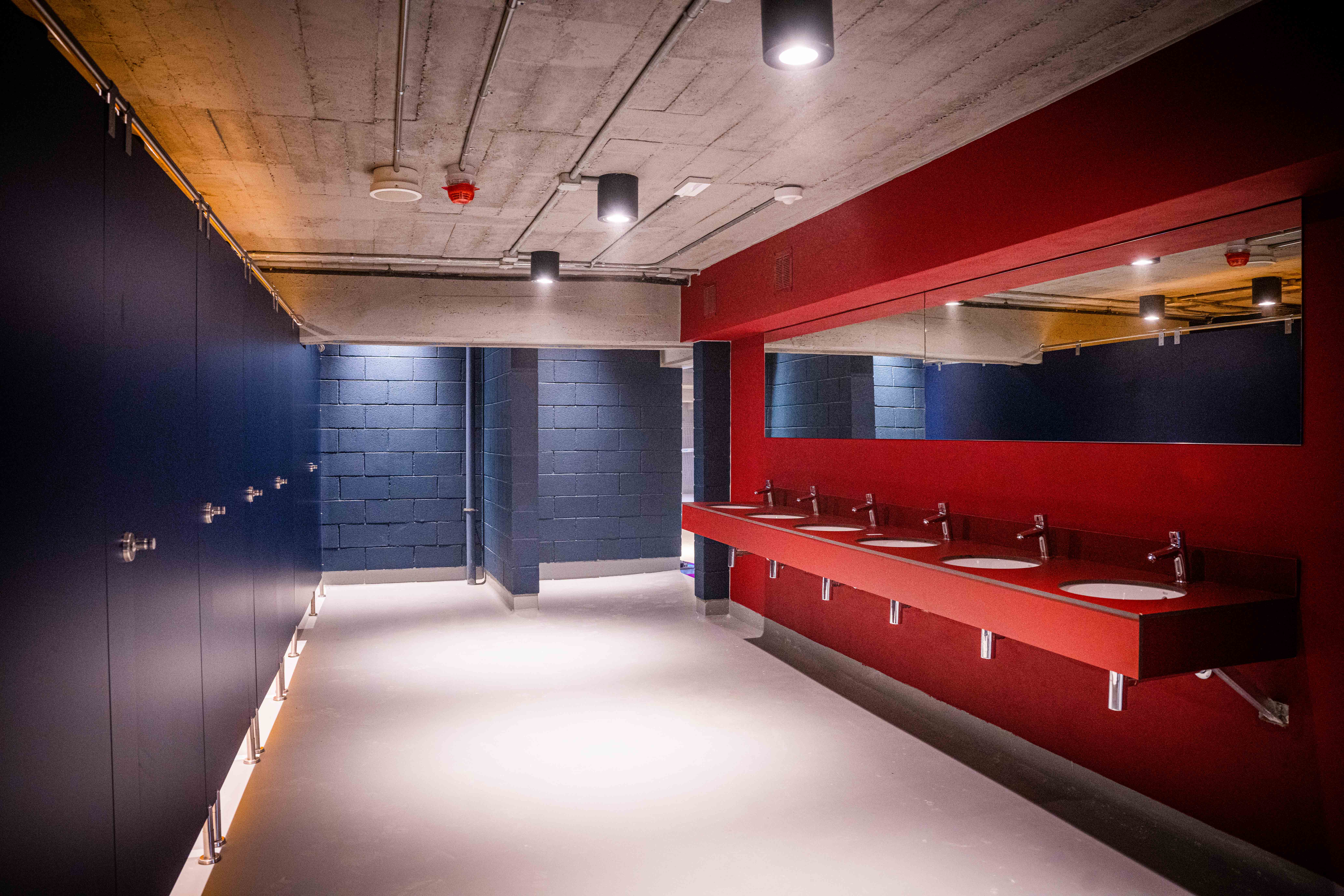 One of the bathrooms of the Spotify Camp Nou in the FC Barcelona colors