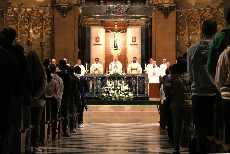 L’assistència a actes religiosos es dispara entre els joves creients: un de cada quatre hi va regularment