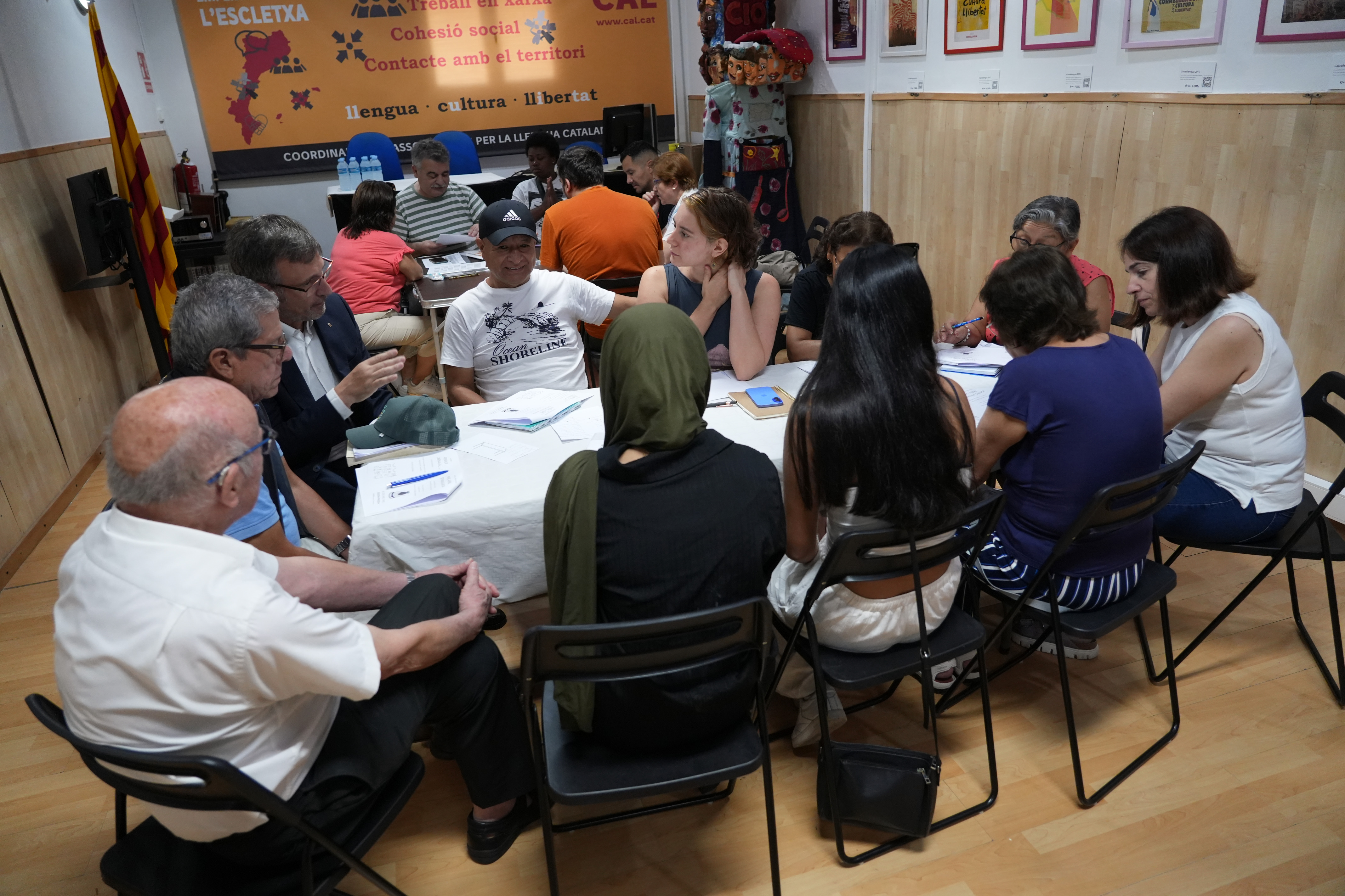 A ‘Xerrem junts’ Catalan conversational class in Barcelona