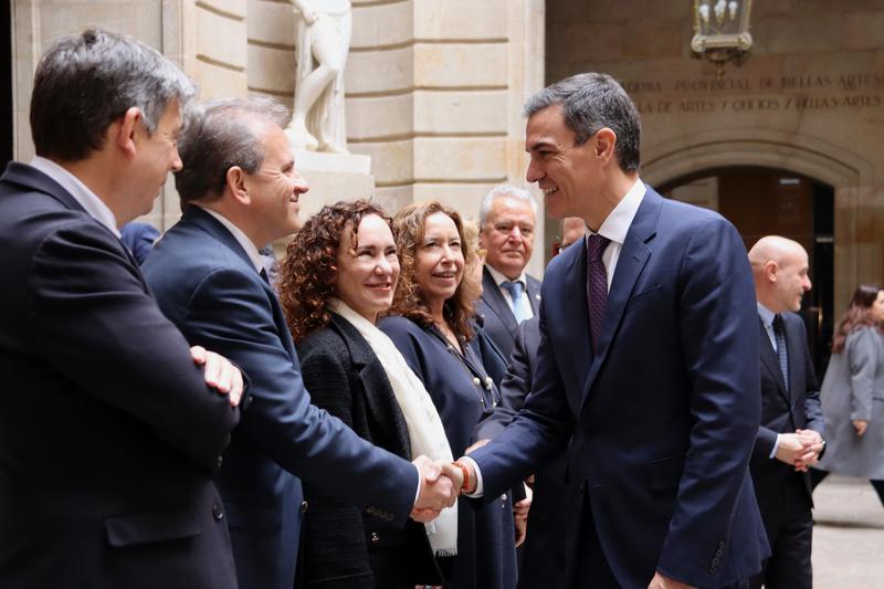 Spanish PM Pedro Sánchez meets Catalan business leaders in Barcelona