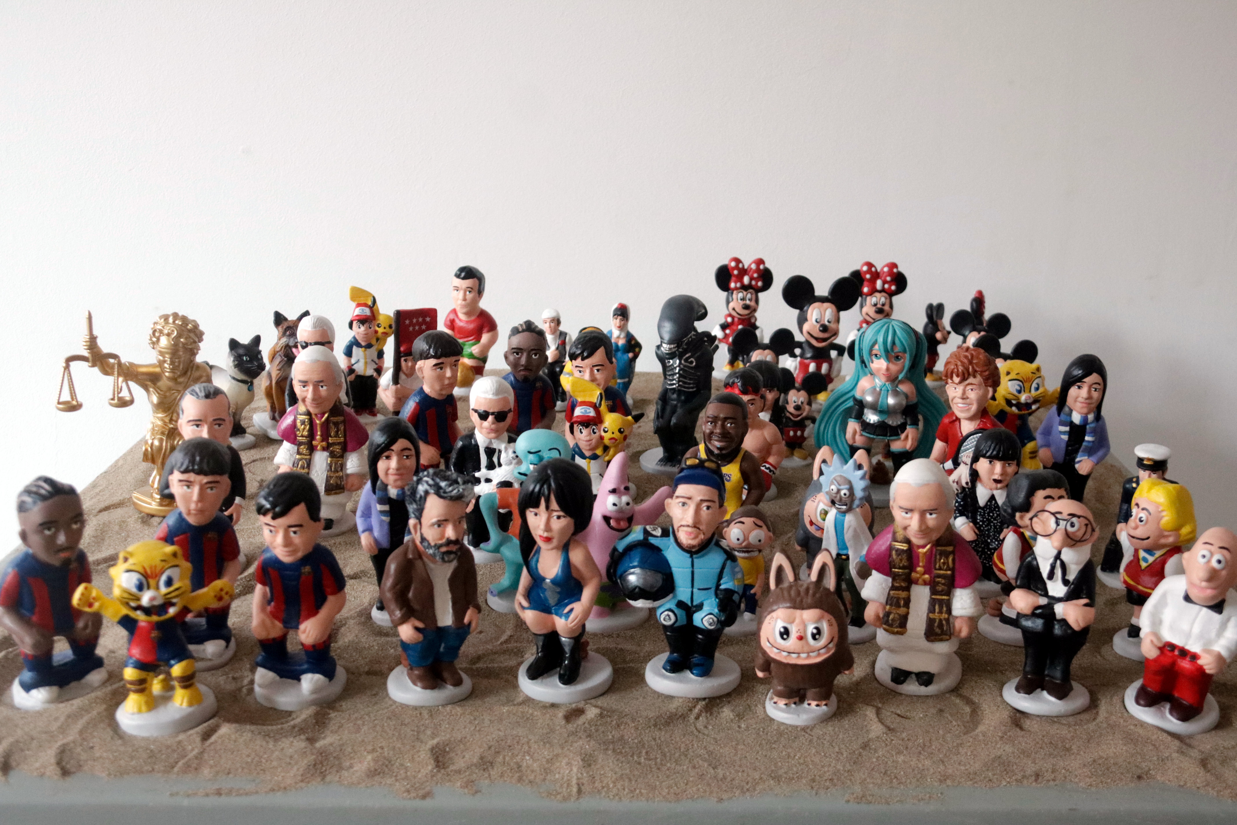 New caganers for Christmas 2025