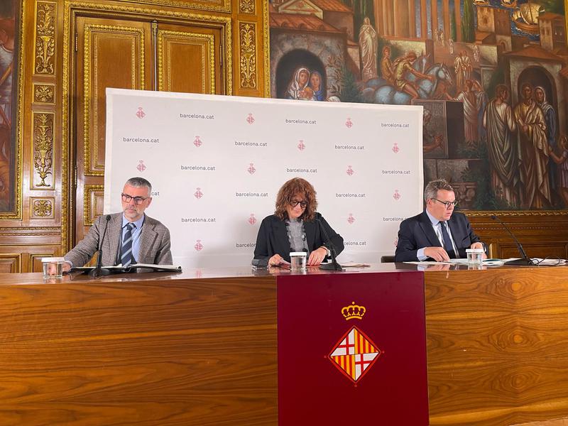 Santi Vila, Laia Bonet, and Oriol Altisench at the press conference to announce the Infrastructure Advisory Board's report on the expansion of Barcelona airport