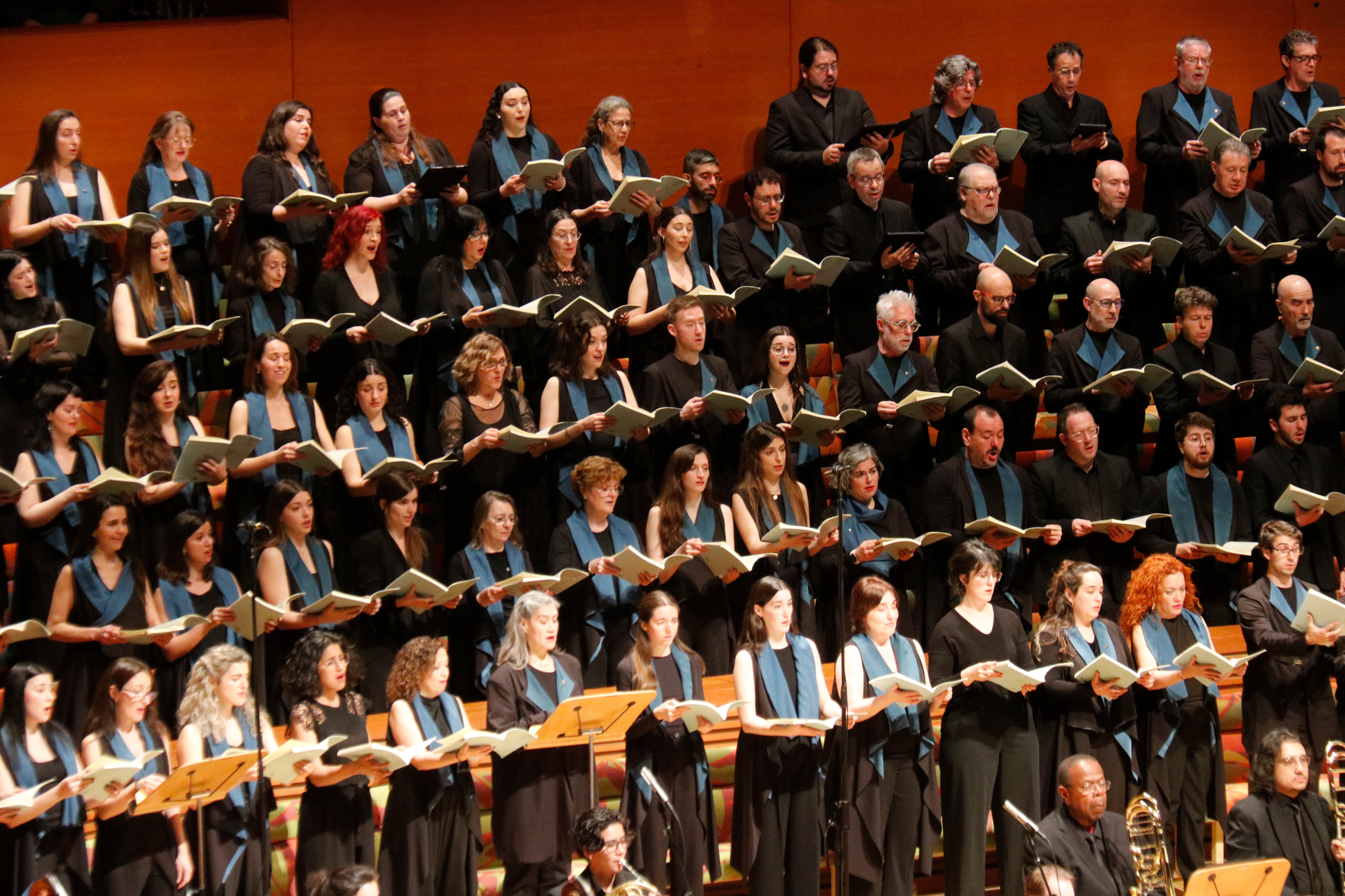 Orfeó Català and Palau Chamber Choir joined their voices with the LA Phil for the premiere of Beethoven’s Missa Solemnis