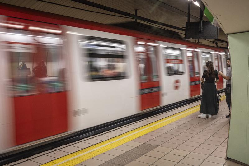Barcelona metro