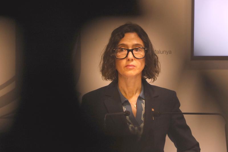 Interior minister Núria Parlon speaking at a press conference