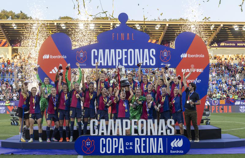 FC Barcelona Women&#39;s team wins <strong>Queen&#39;s Cup trophy</strong>, second domestic treble in history