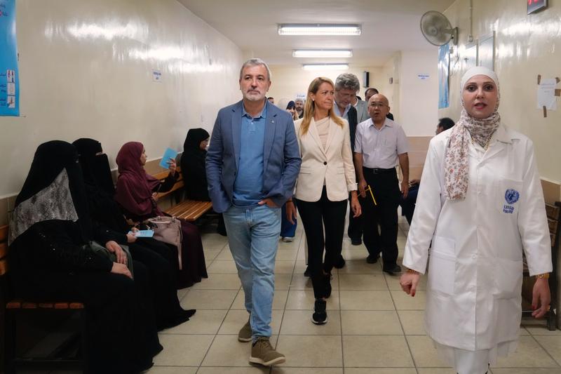 Barcelona mayor Jaume Collboni during a visit to the UNRWA refugee camp in Jordan