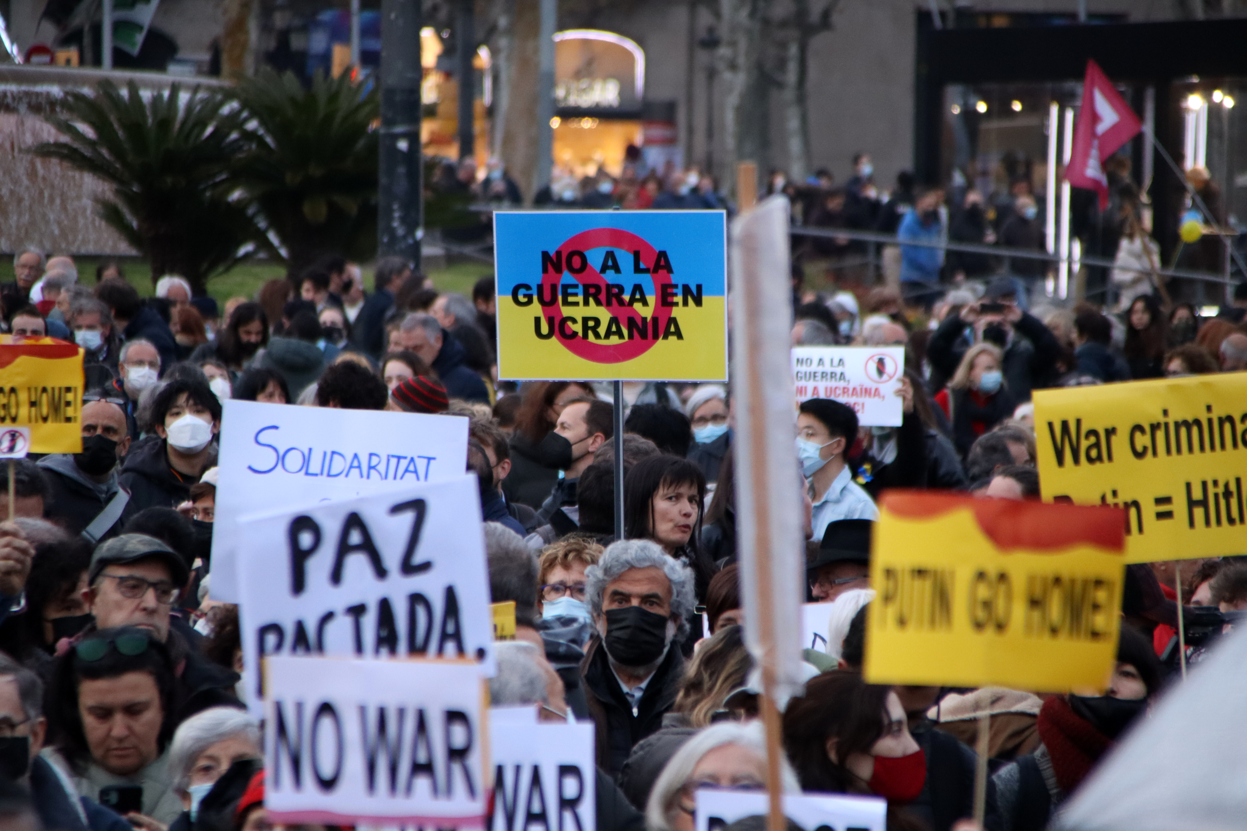 Protest for peace in Ukraine in Barcelona