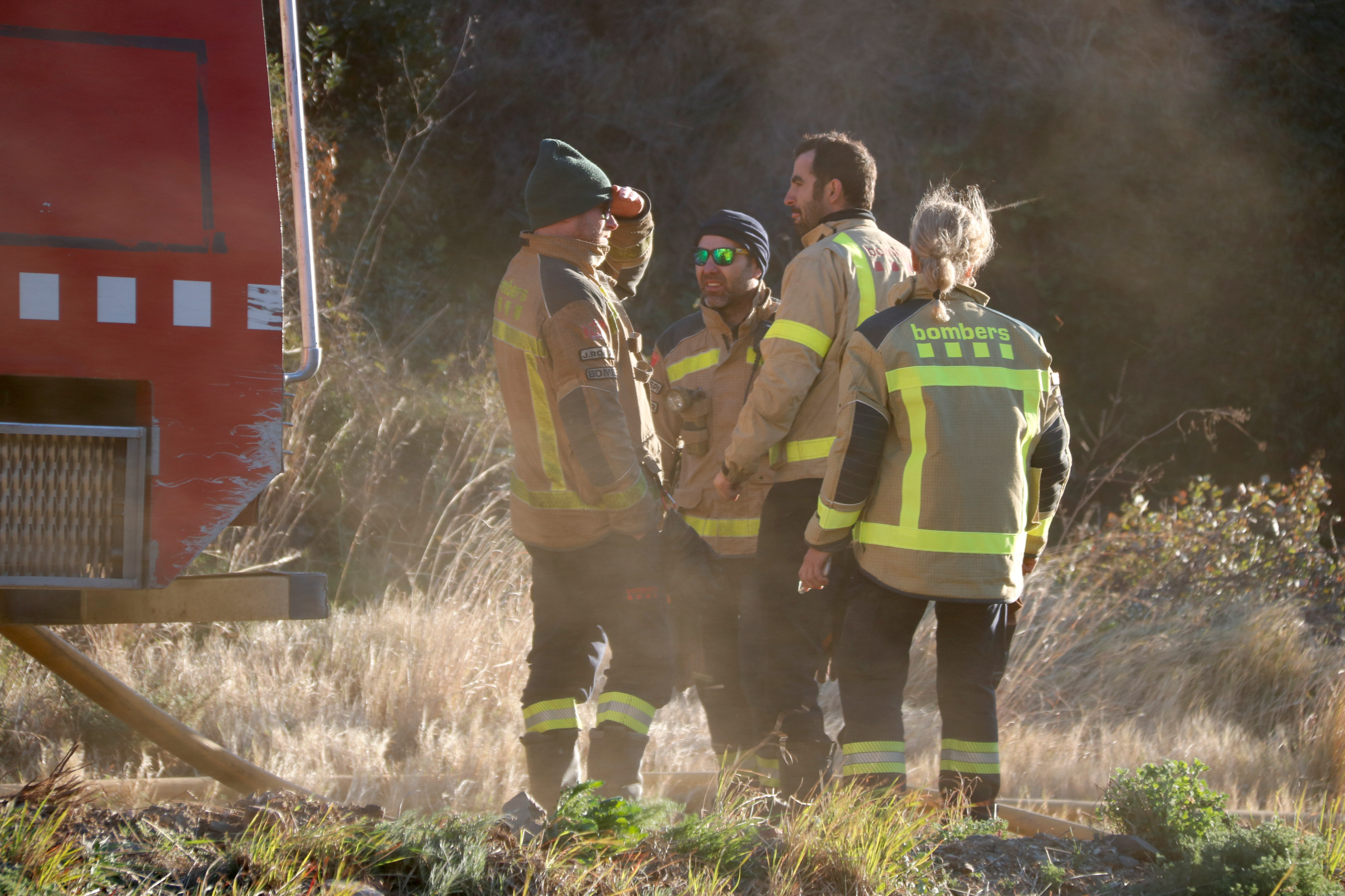 Firefighters during a wildfire in Selva del Camp on March 14, 2023