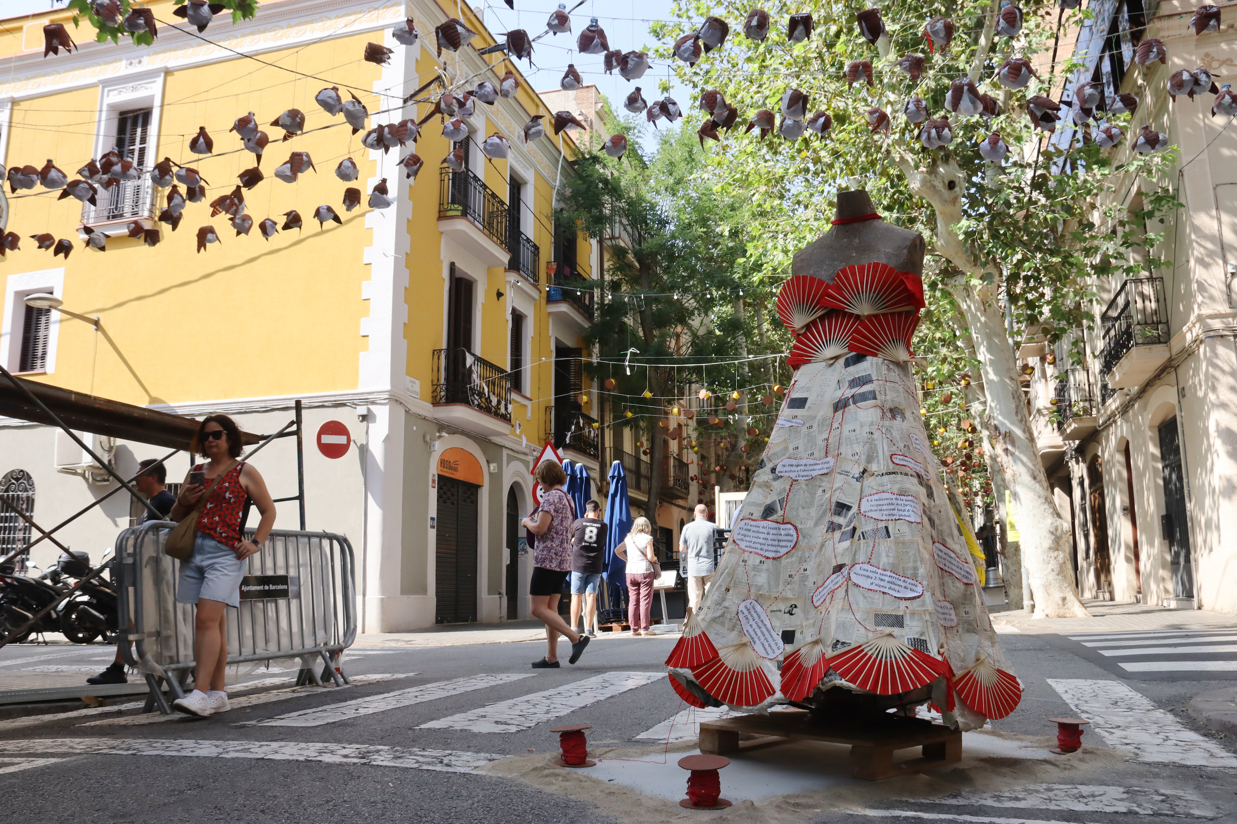 Guarniments del carrer Valladolid de Sants