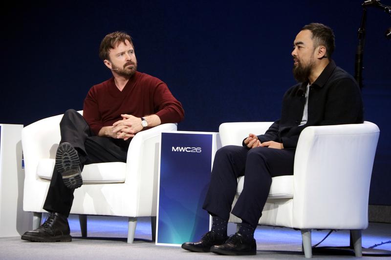 Actor Aaron Paul and Light CEO and co-founder, Kaiwei Tang, at MWC26
