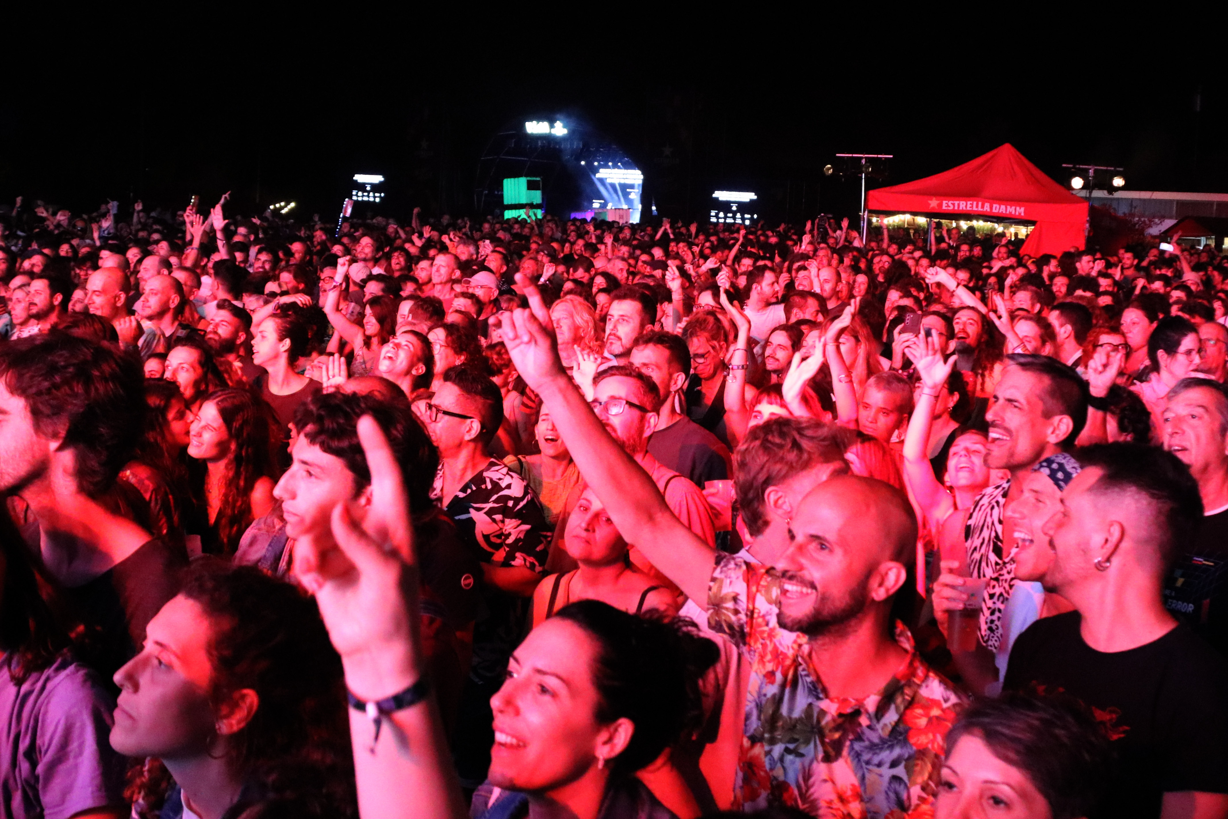 Music fans at Vida Festival