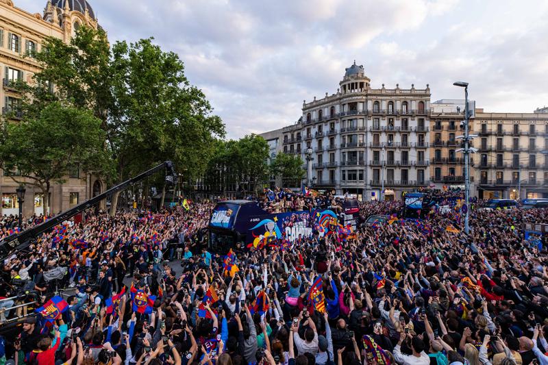 FC Barcelona celebrates la Rua dels Campions and Campiones back in 2023