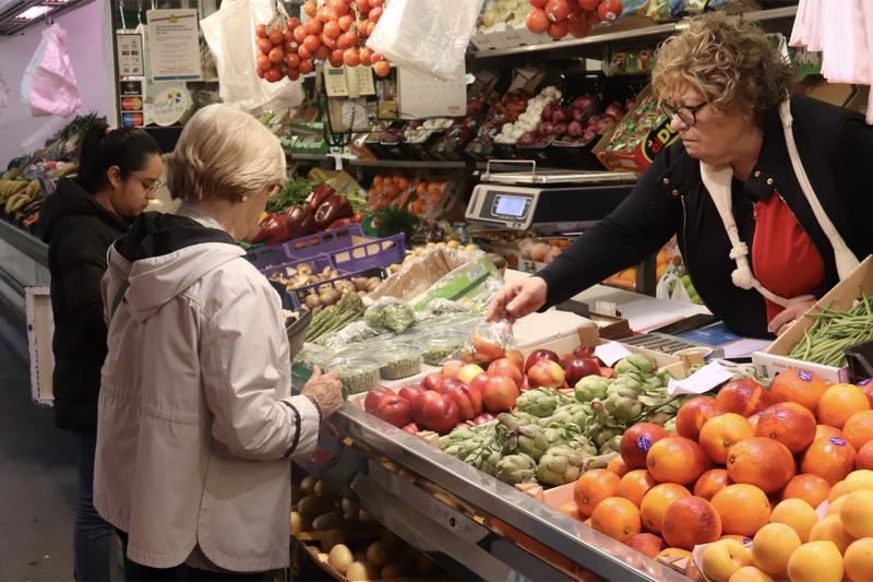 Food market in Girona