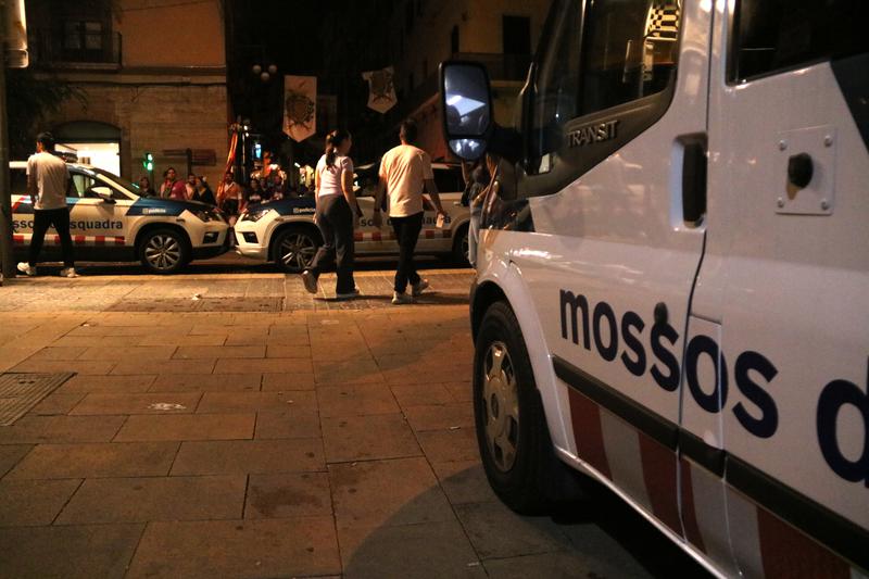 A Catalan police car on patrol at night