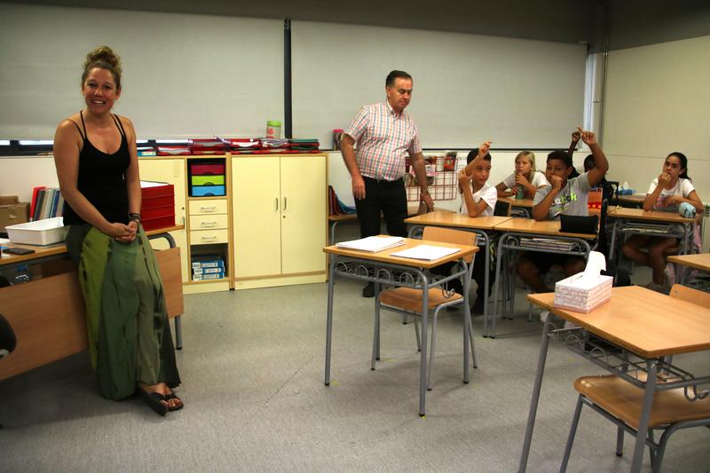 Teachers and students in a school in Salou