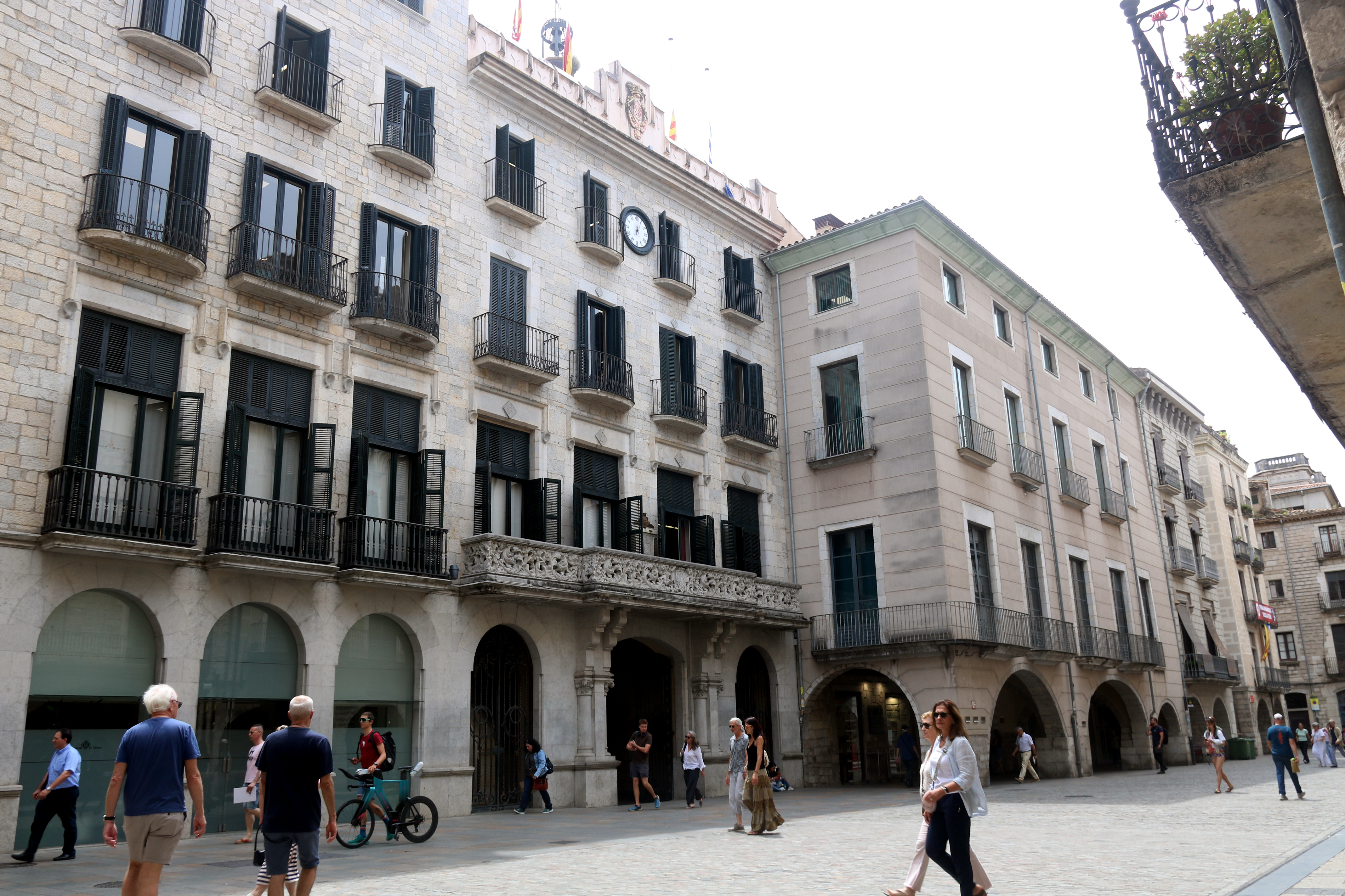 The facade of Girona City Hall, Plaça del Vi