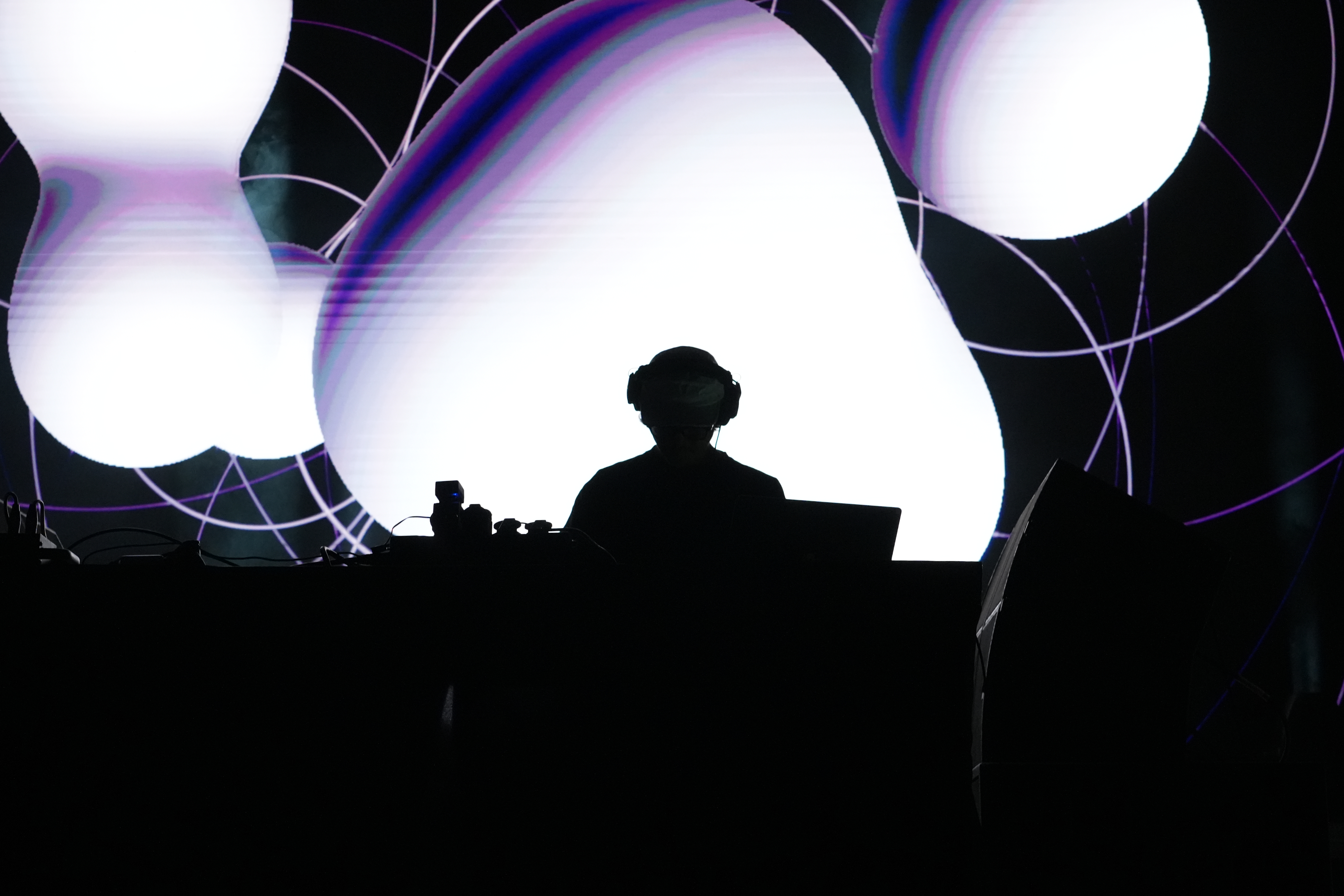 A moment from the session of multimedia artist and DJ Daito Manabe at Sónar 2026