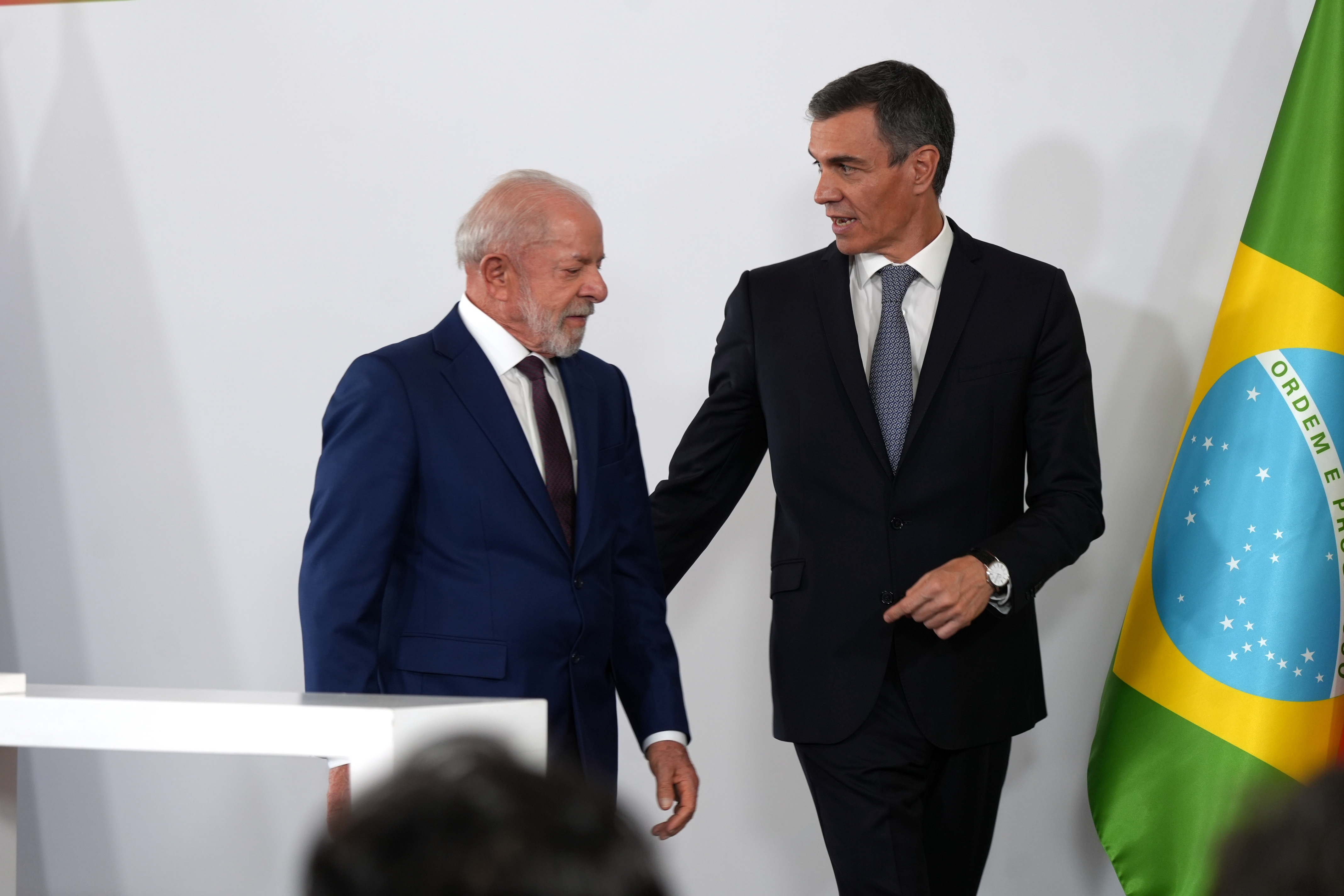 Lula Da Silva and Pedro Sánchez during the signing of the bilateral agreements