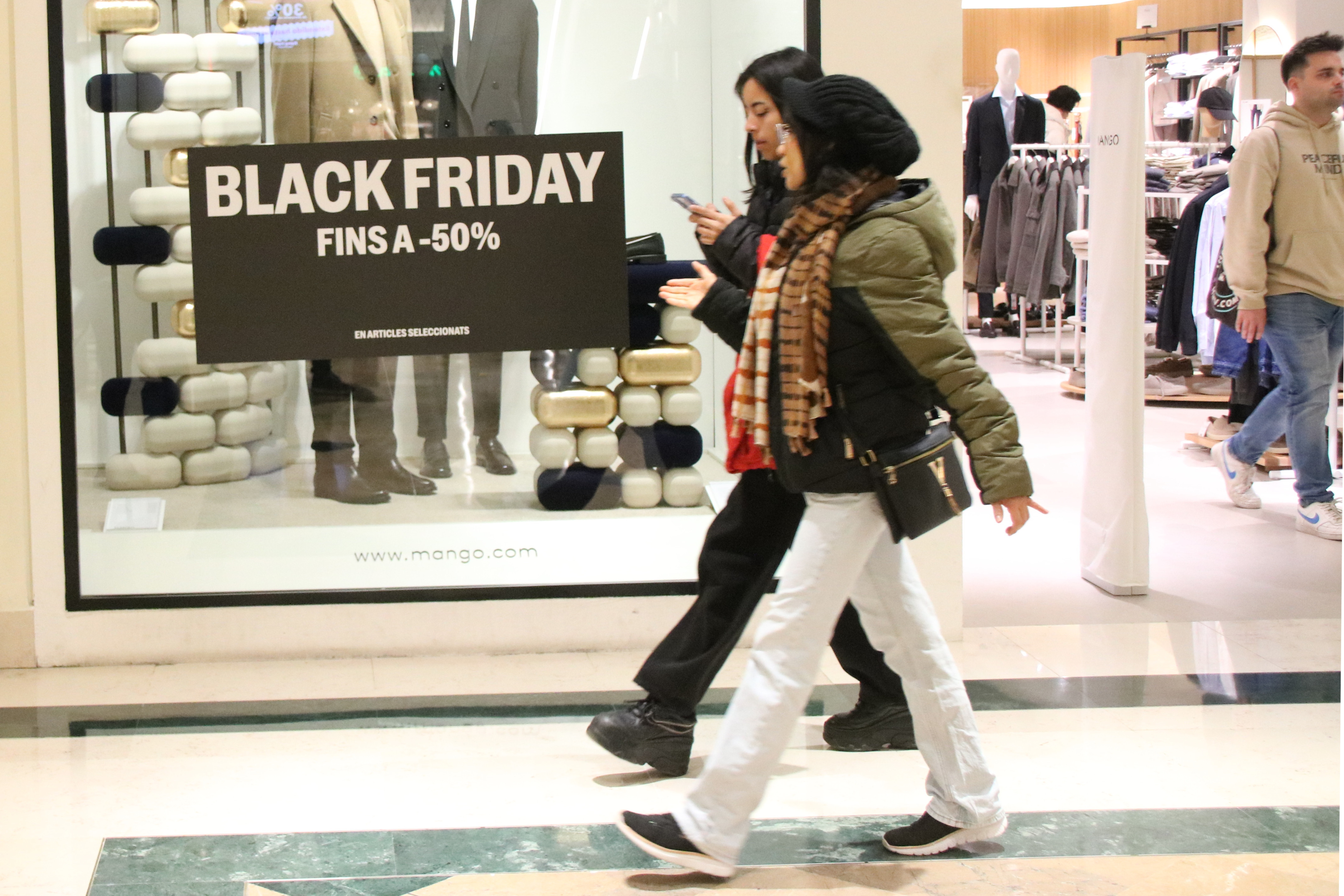 Black Friday advertising