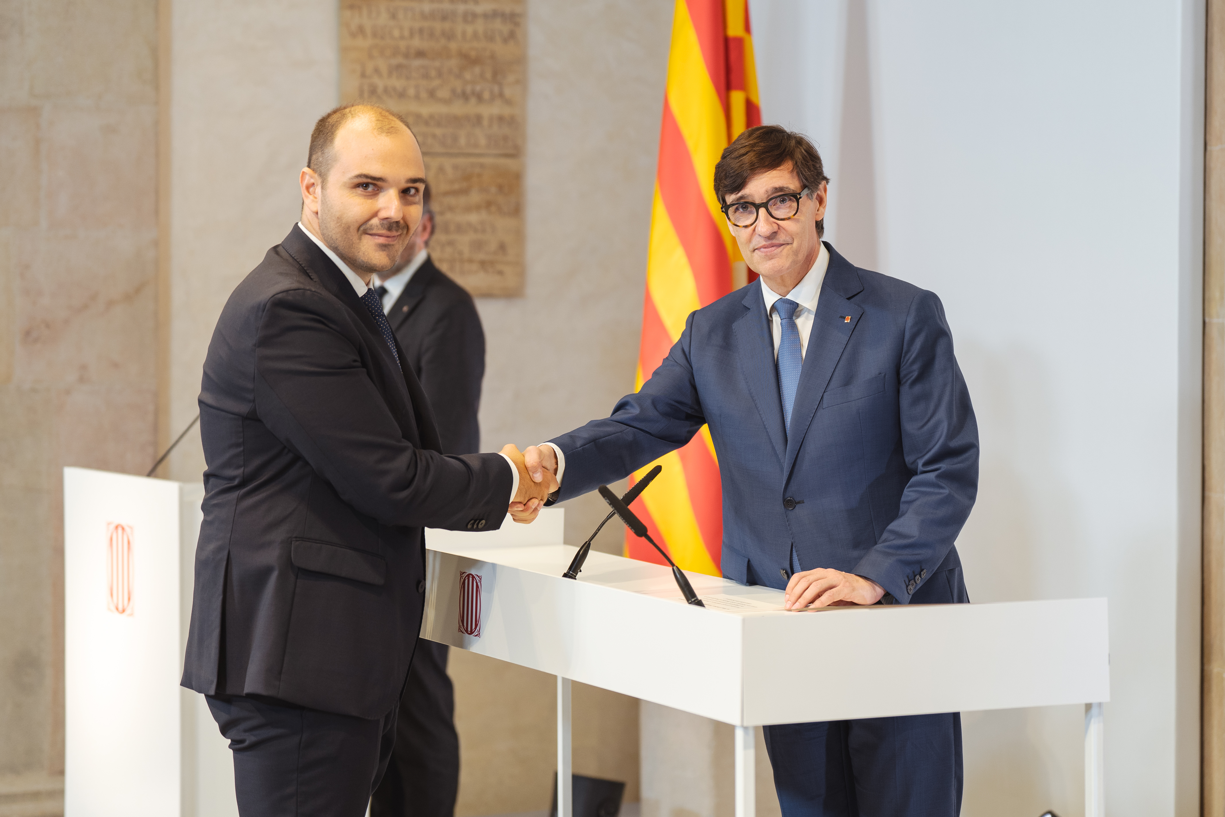 The new minister of presidency Albert Dalmau and the Catalan president Salvador Illa