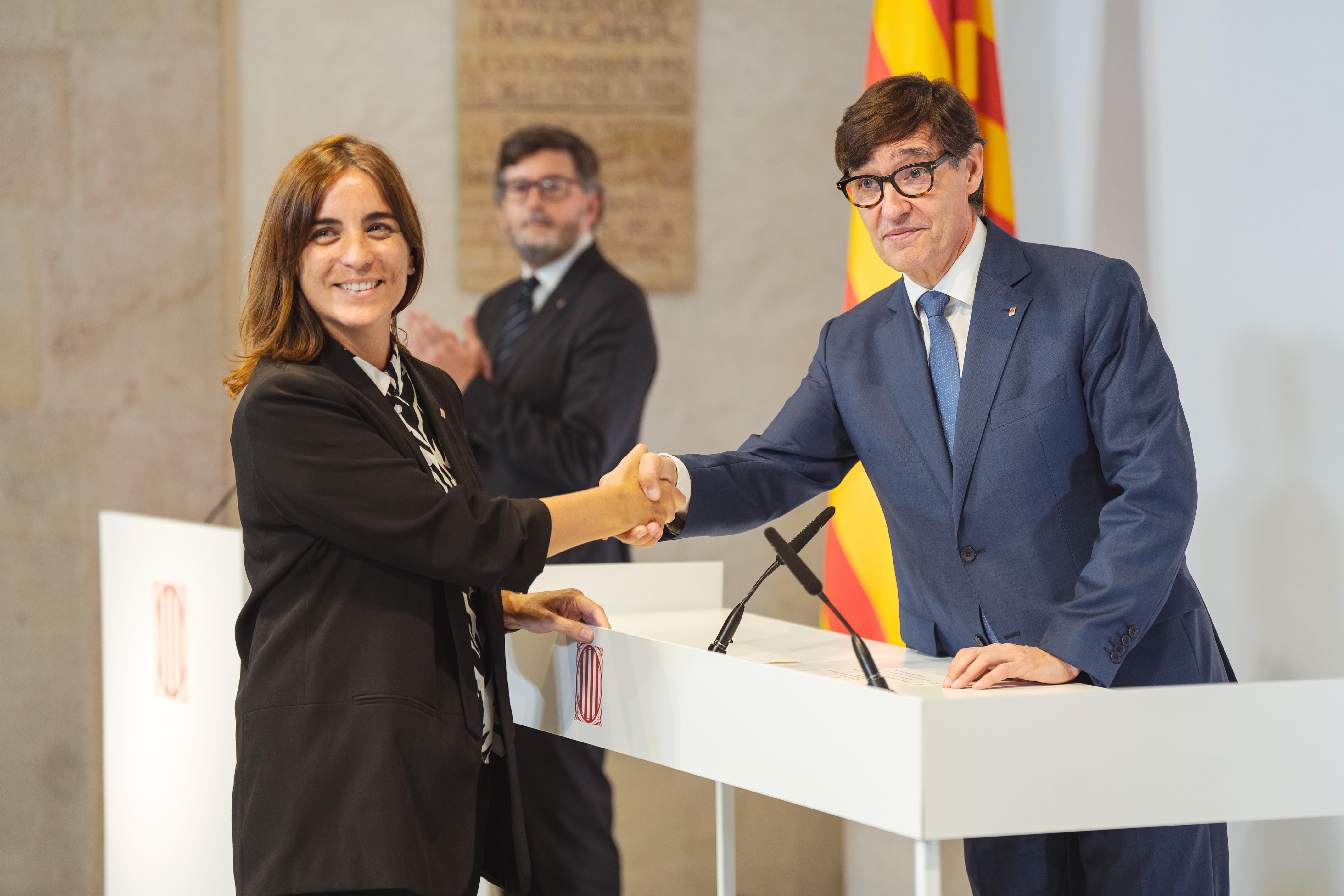 Catalan president Salvador Illa with the new minister Núria Montserrat