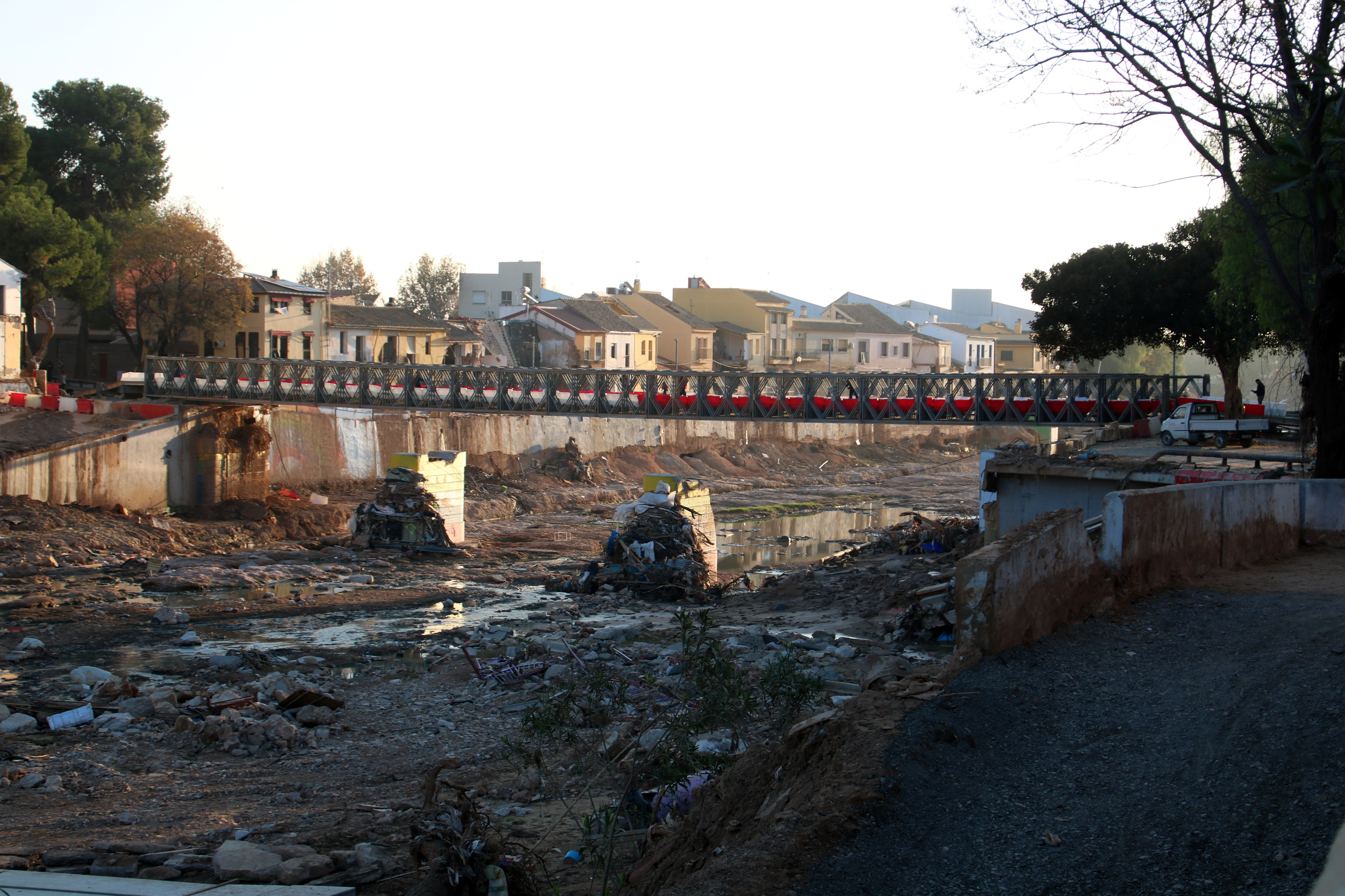 A newly constructed bridge in the town of Picanya