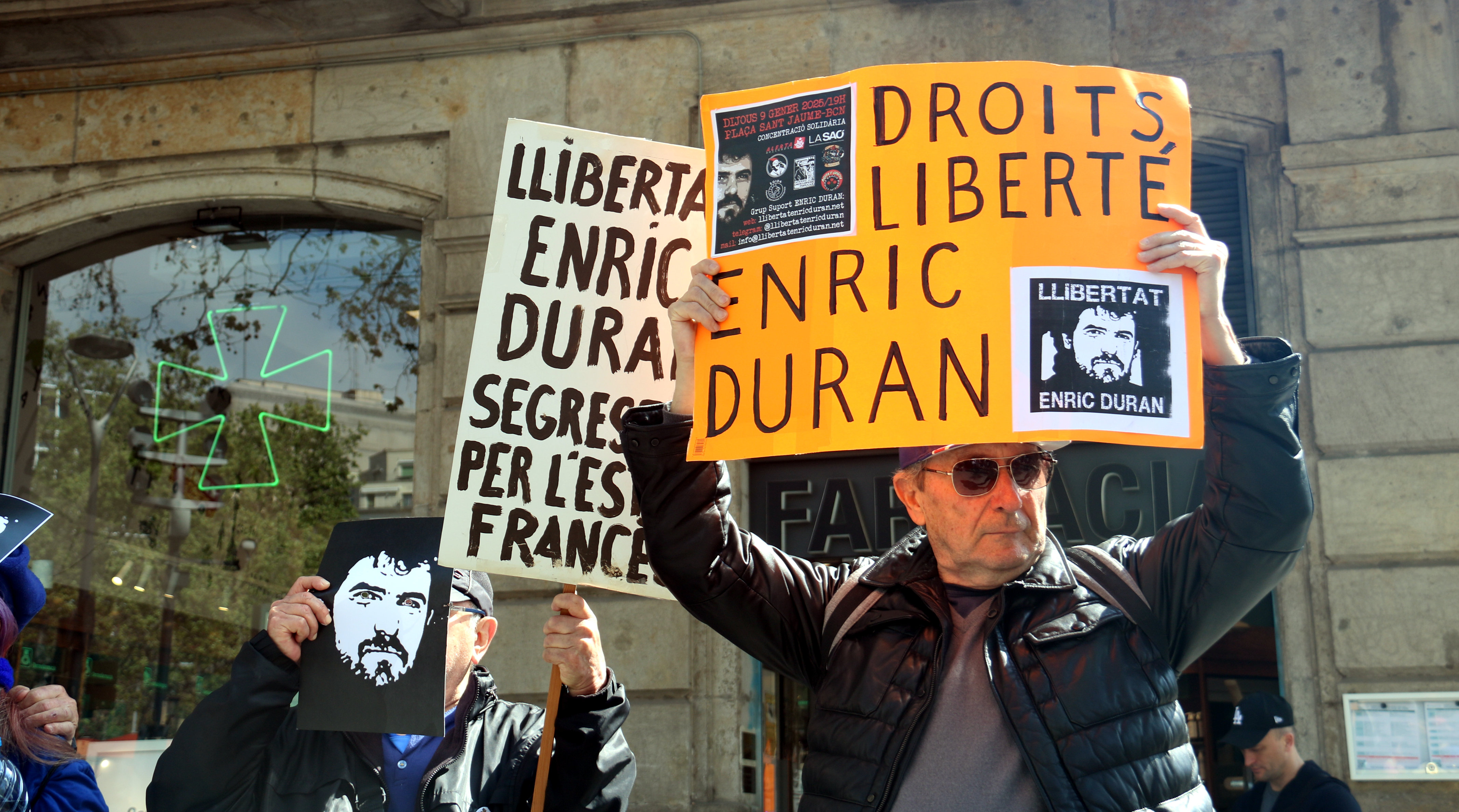 Protest in Barcelona in favor of Enric Duran