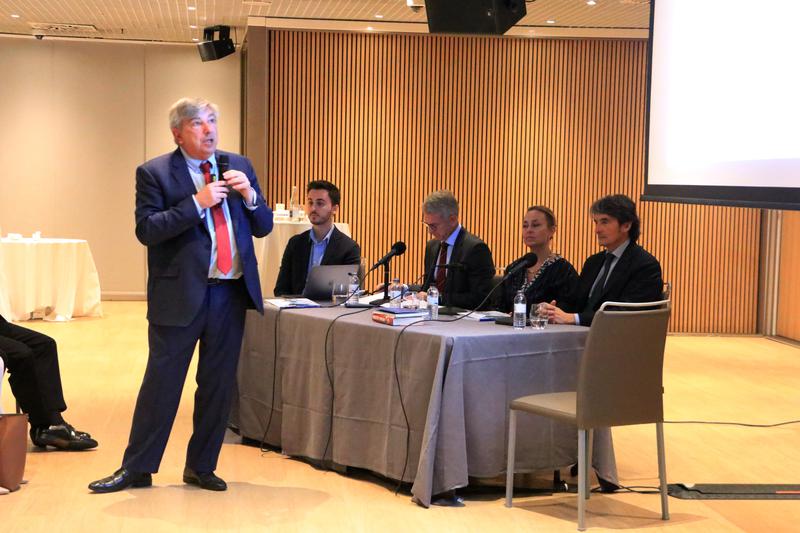 Sociologist José Antonio Gómez speaking at the presentation of the report 'Gambling and Society 2024'