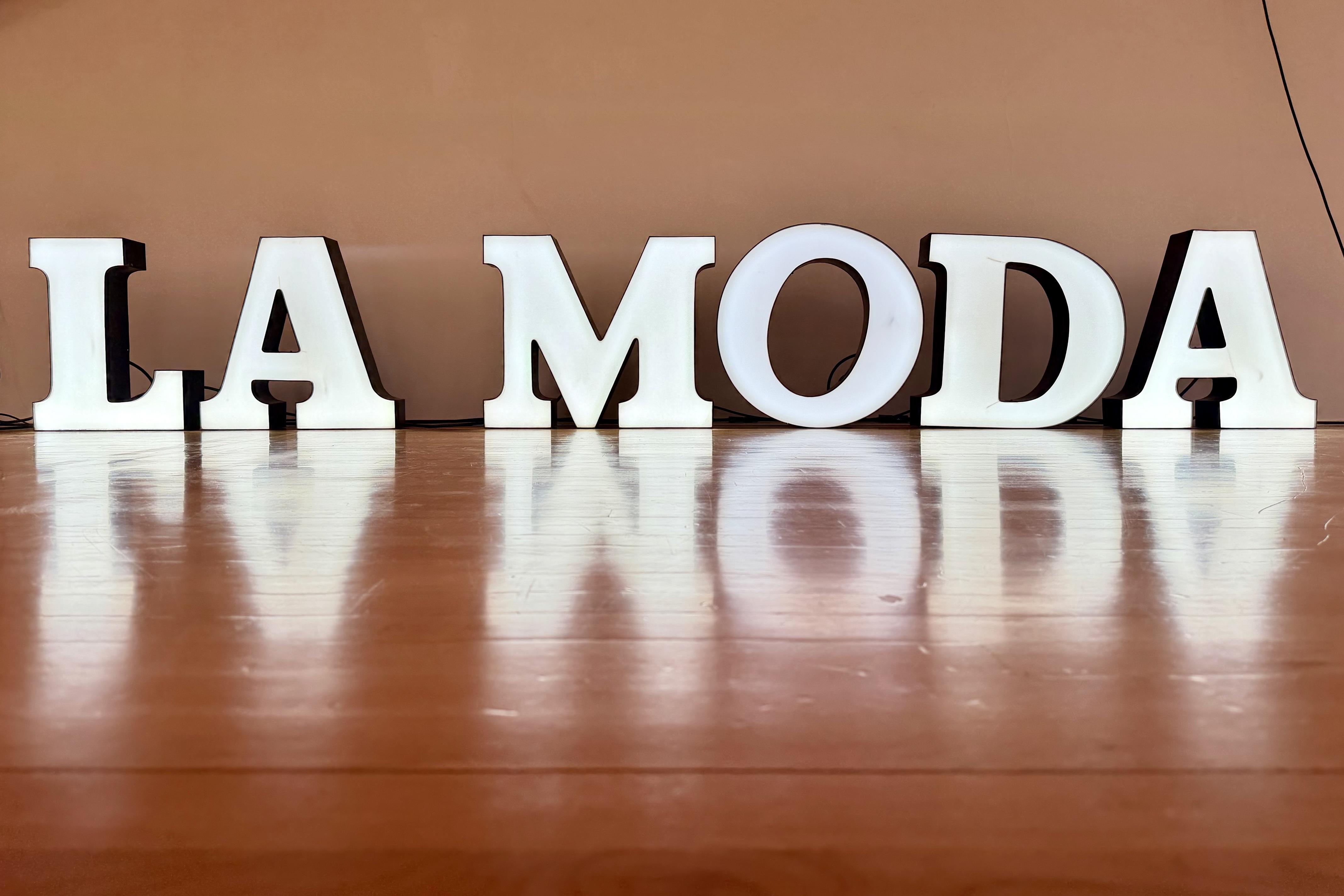 The sign from the former La Moda haberdashery, on display in an exhibition by Patrimoni Gràfic Sabadell