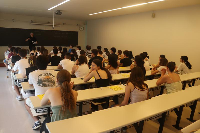 Students in the Girona region sit the Spanish Language and Literature exam as part of the PAU university entrance examinations