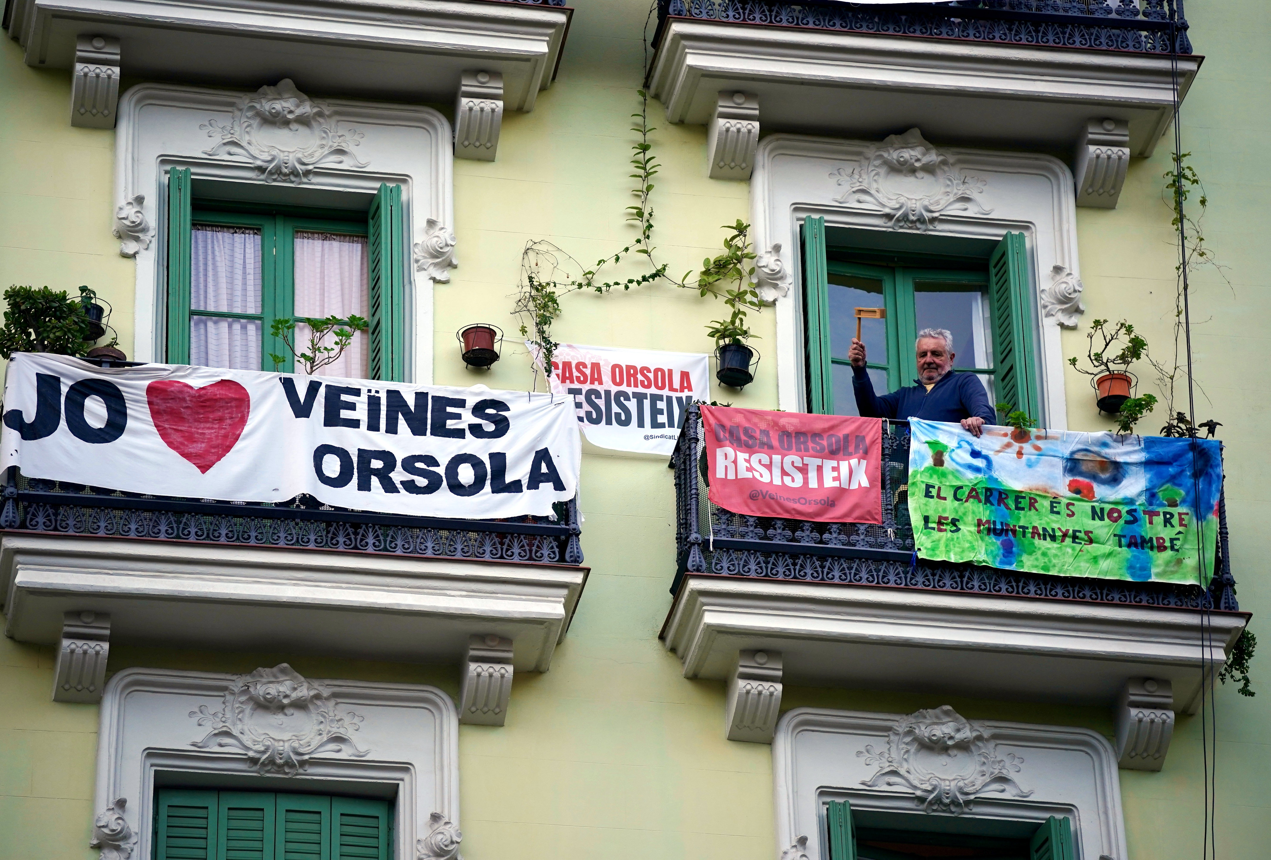 The Casa Orsola building with signs against the eviction