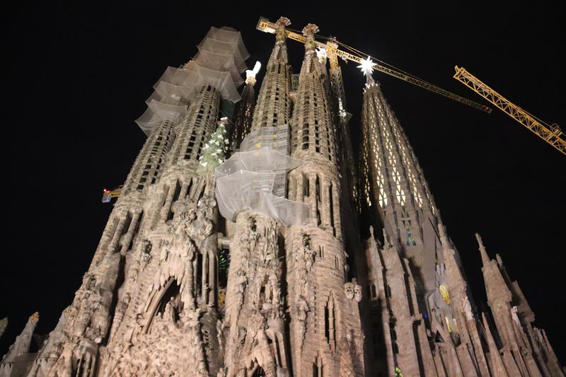 Sagrada Família light up on November 12, 2023