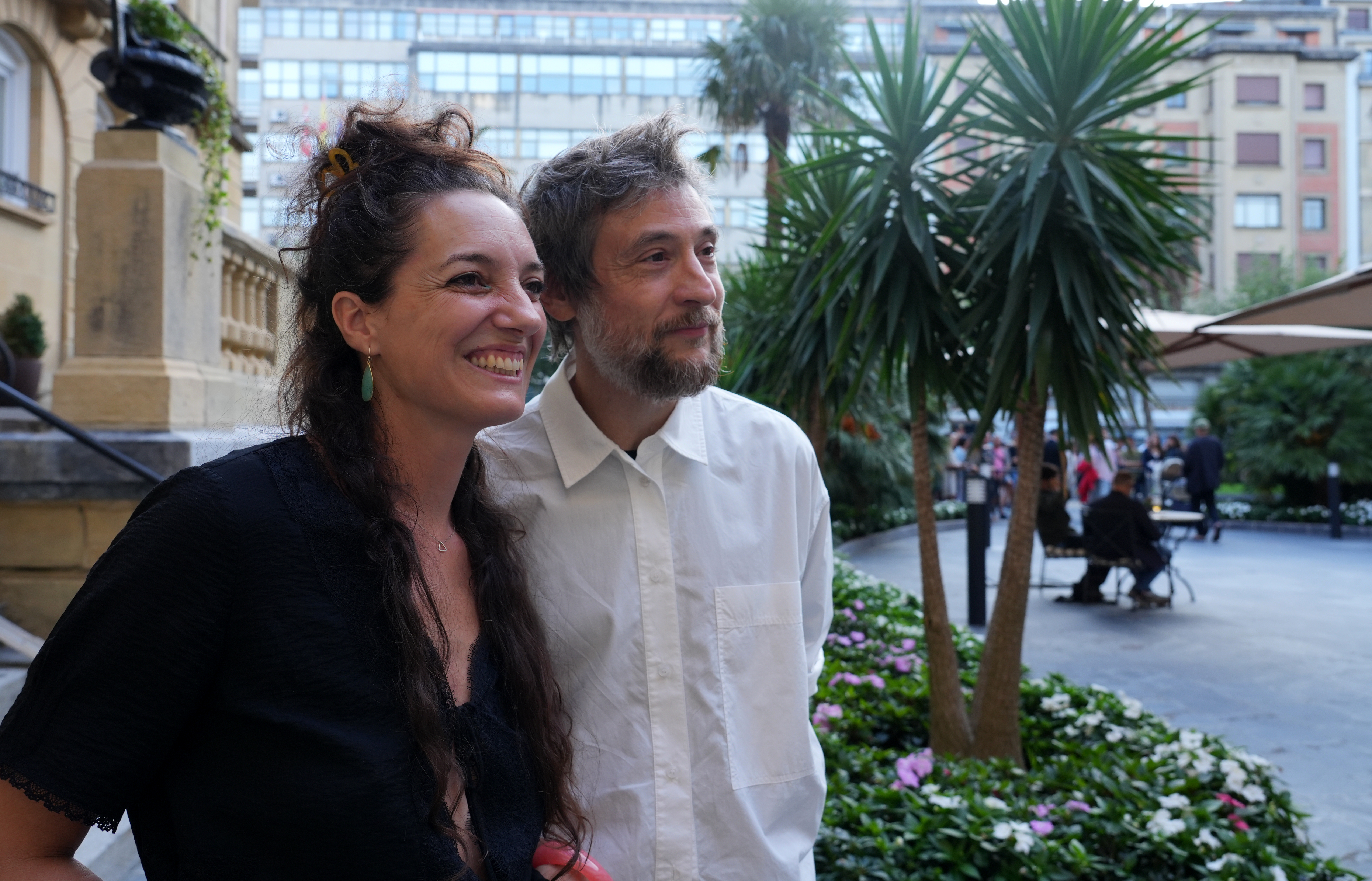 Gris Jordana and Refree during an interview with ACN at the San Sebastian Film Festival
