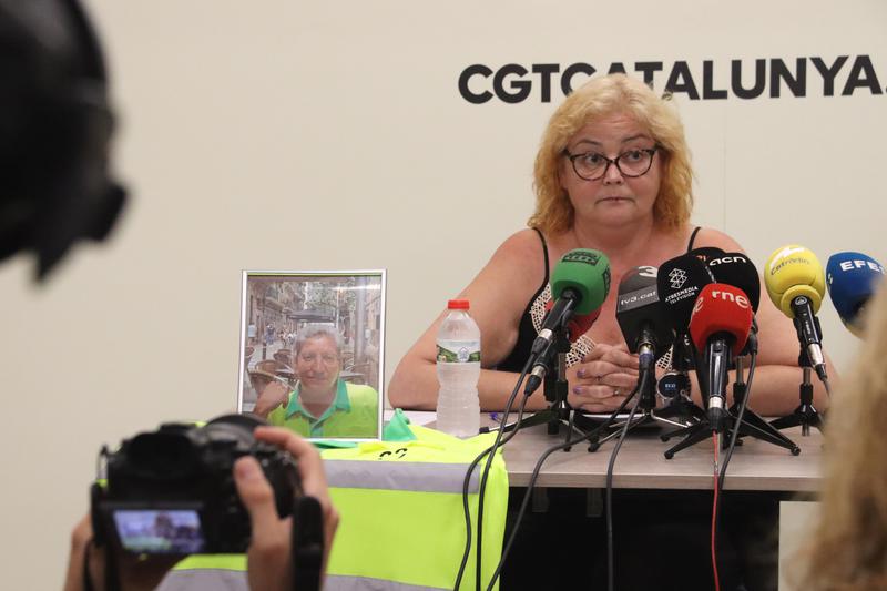 Clara Aguilar, sister of dead cleaner, during a press conference on July 9, 2025 at CGT's offices in Barcelona