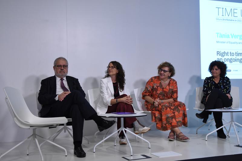 Joan Francesc, president of the Barcelona Time Use Initiative; Tània Verge, feminism ministry; Montserrat Ballarin, equality and sustainability head in Barcelona's metropolitan authority; Teresa Llorens, equality head at Barcelona's regional authority