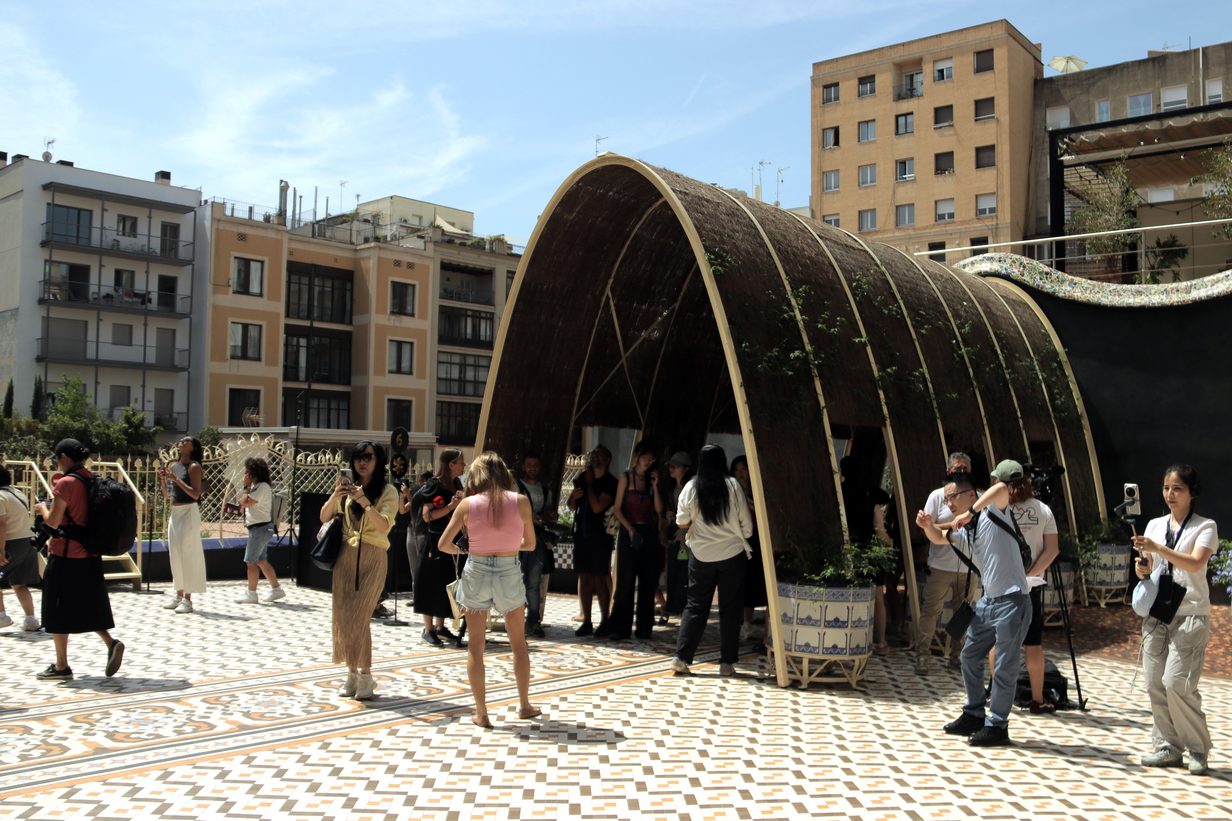 The recovered pergola of the Casa Batlló