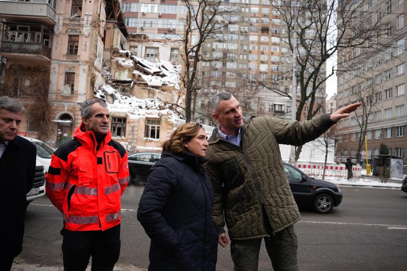 Barcelona mayor Ada Colau and Kyiv mayor Vitali Klitschko in the Ukrainian capital on December 9, 2022