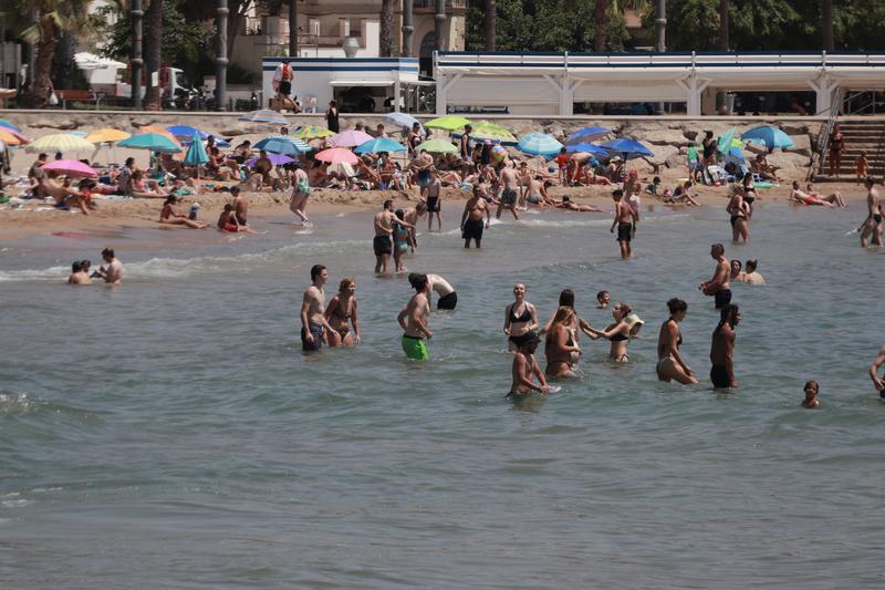La temperatura de l’aigua del mar a l’estiu bat rècords i s’enfila 2,3 ºC per sobre de la mitjana