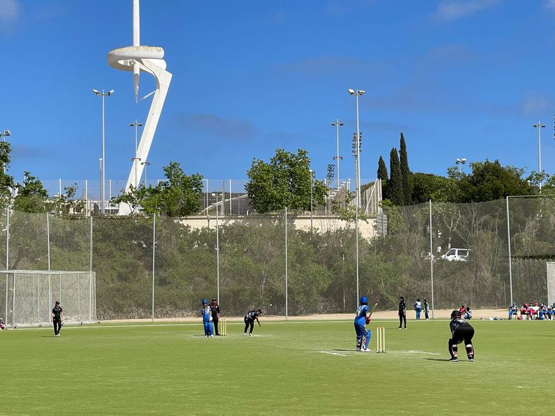 Teams from the National Women's League compete on the newly opened Julià de Capmany cricket pitch