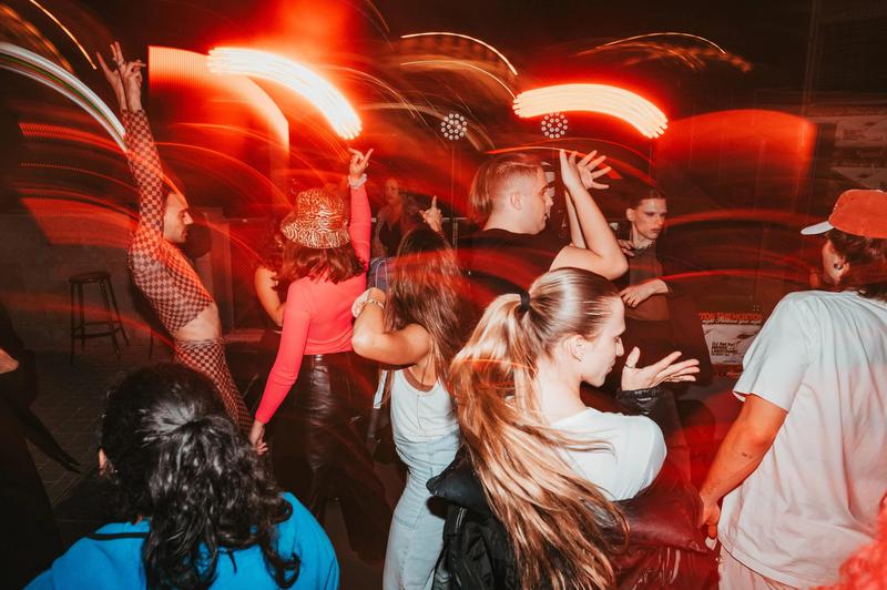 People dancing at a Poblenou Open Night event