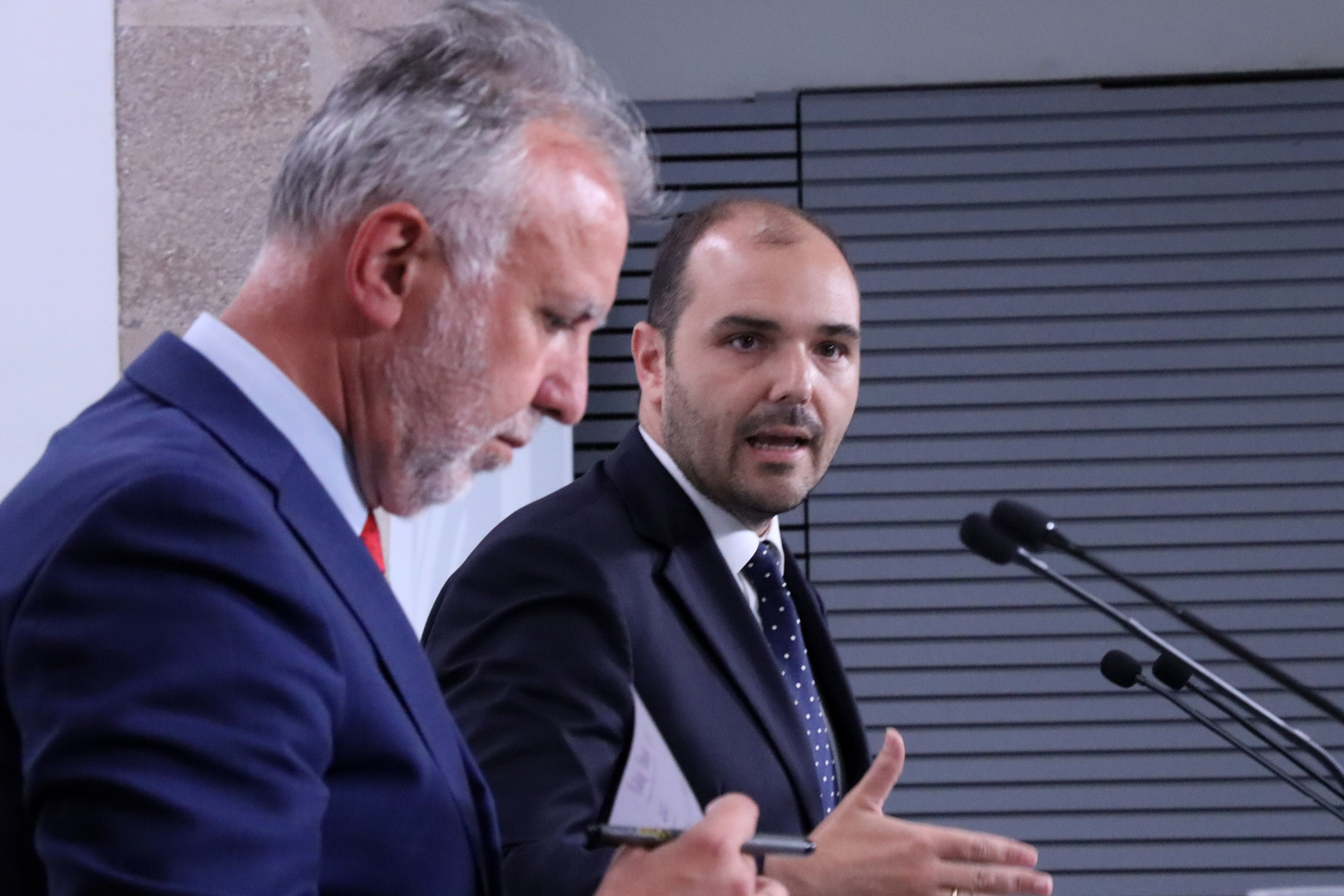 Spain's minister of territorial policy, Ángel Víctor Torres, and Catalan presidency minister, Albert Dalmau