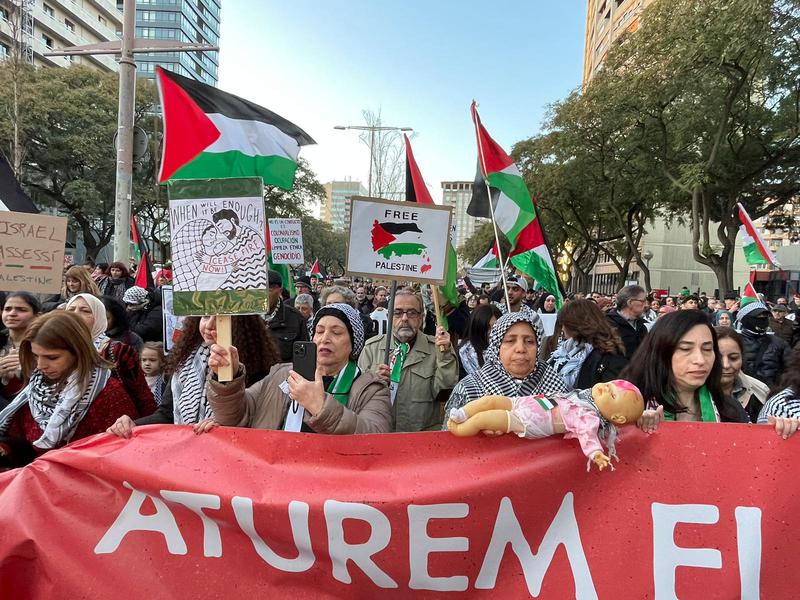 Demonstrators at the pro-Palestine march in Barcelona, January 20, 2024
