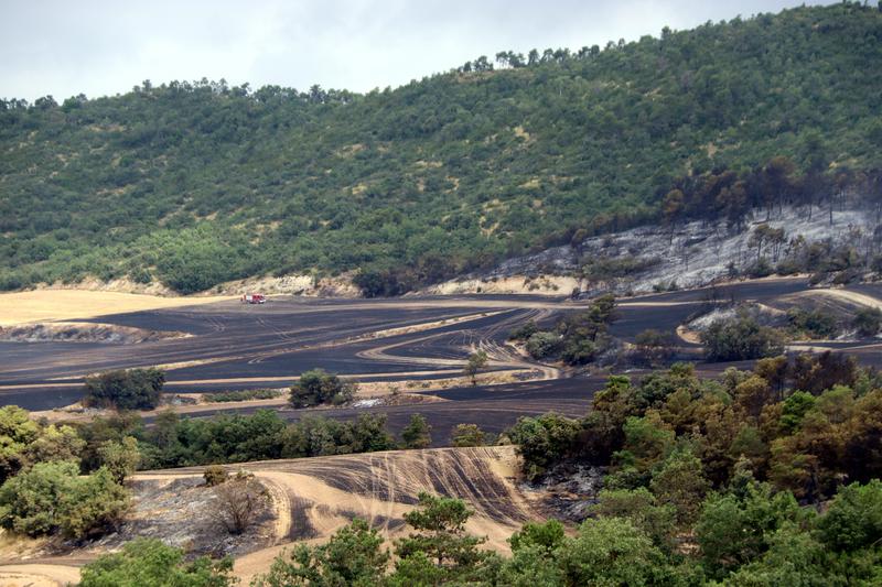 Els Bombers donen per extingit l'incendi de Sant Pere Sallavinera i tornaran a valorar el de Paüls dilluns